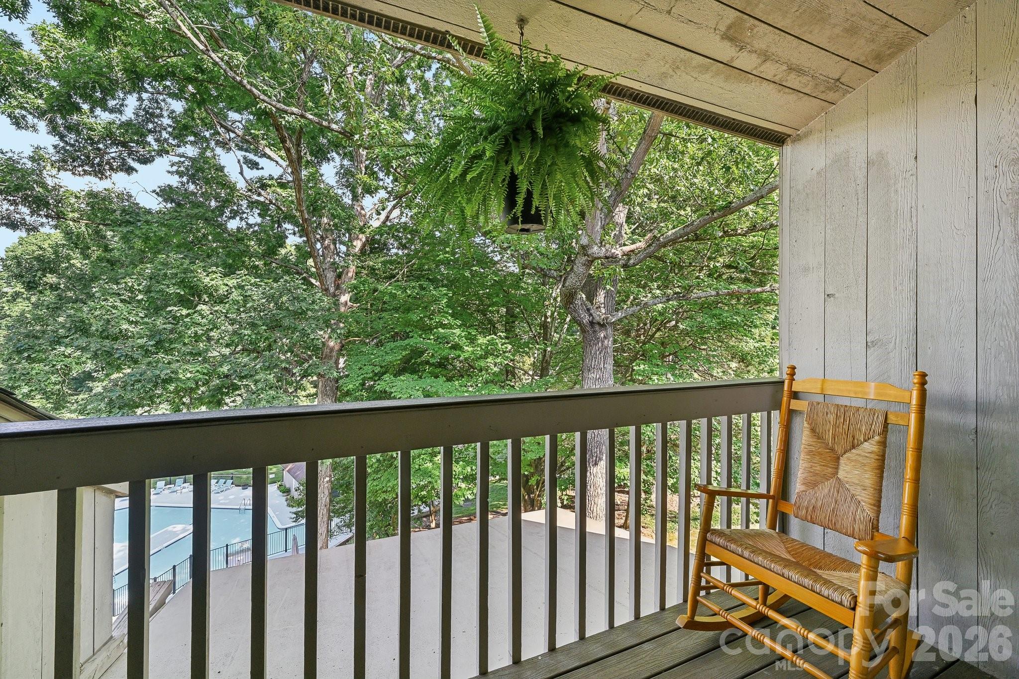 125 Pine Grove Circle Property Photo 44