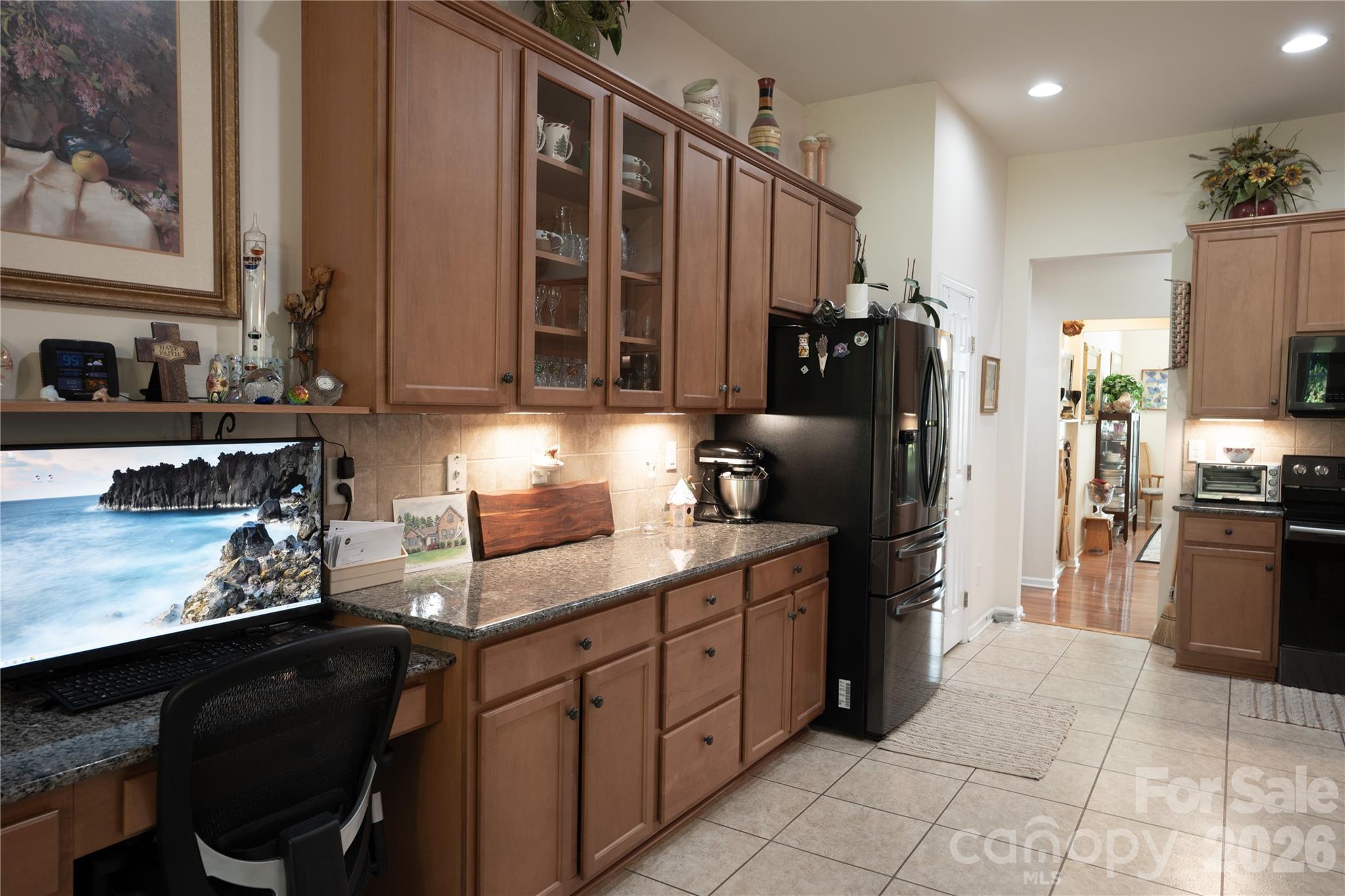 7661 Sellers Way Property Photo 3