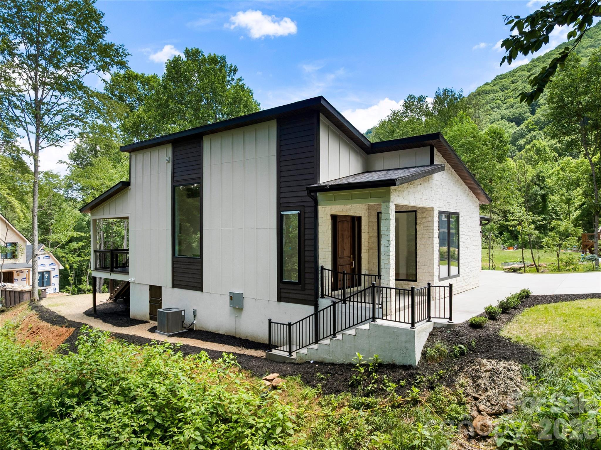 23 Early Spring Way Property Photo 2