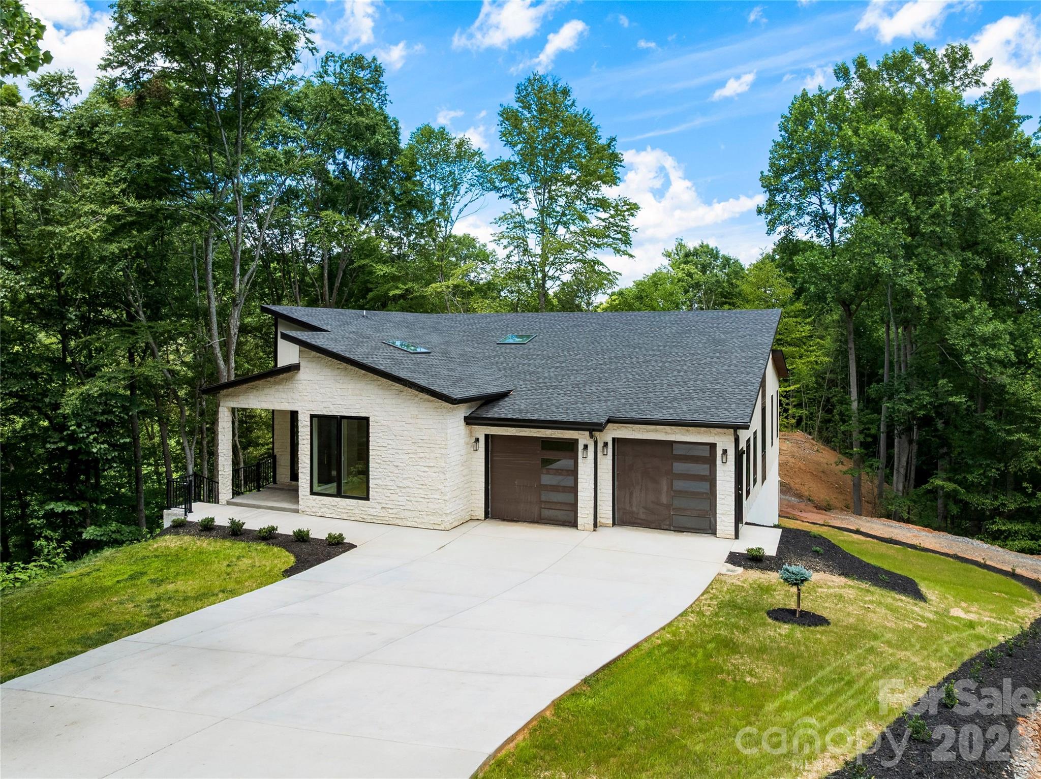 23 Early Spring Way Property Photo 4