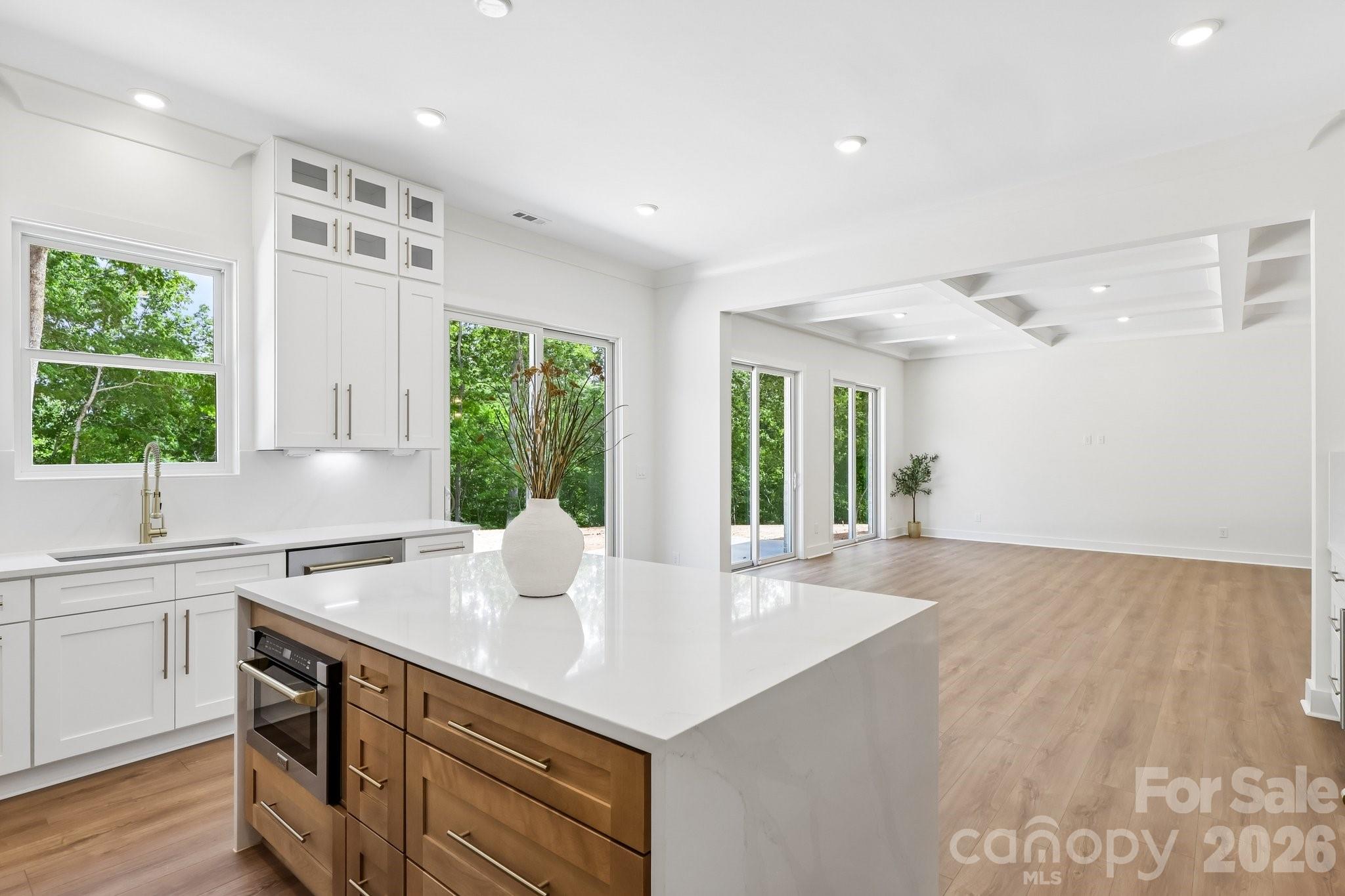 332 Point Carpenter Road Property Photo 8