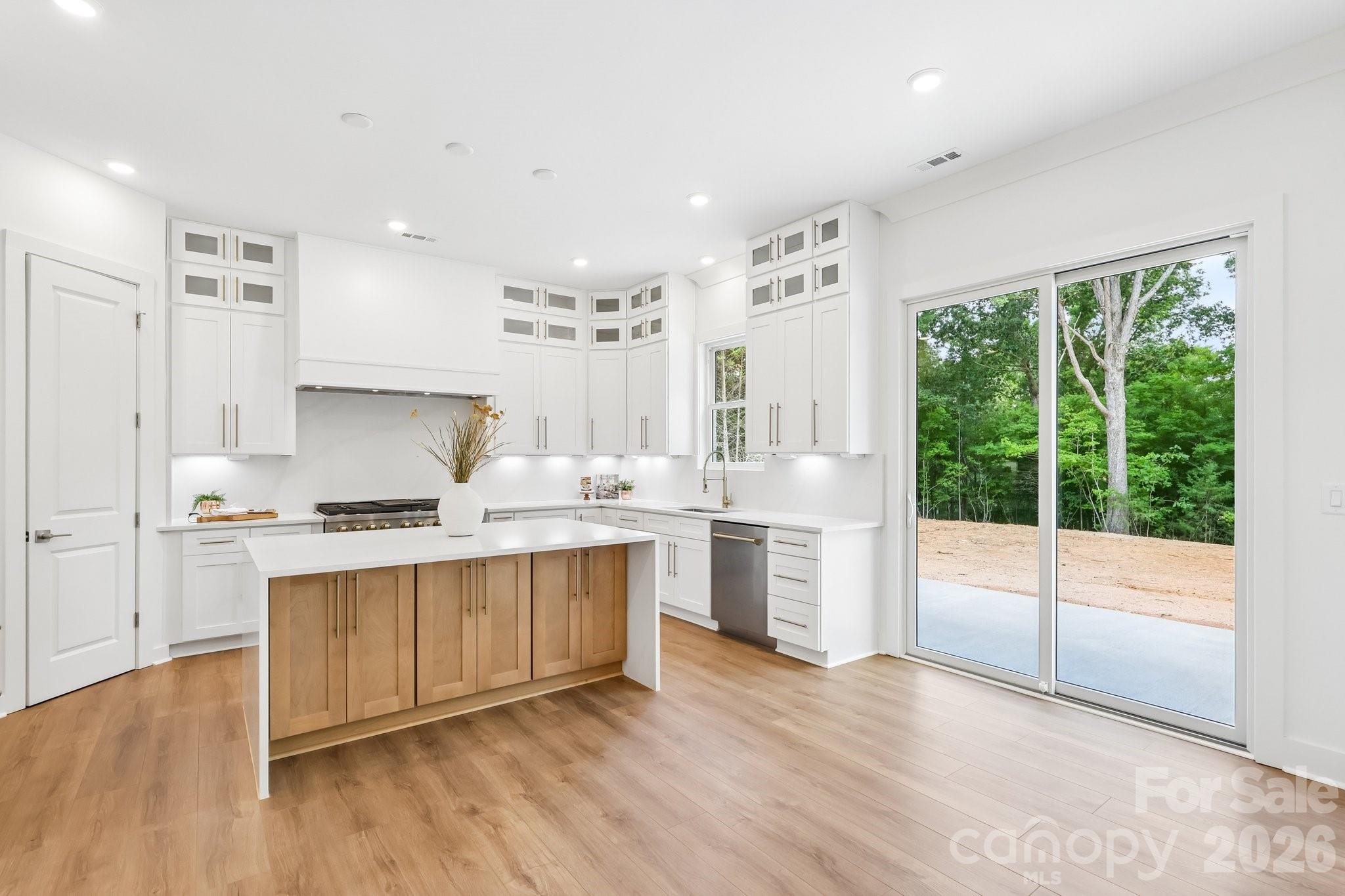 332 Point Carpenter Road Property Photo 10