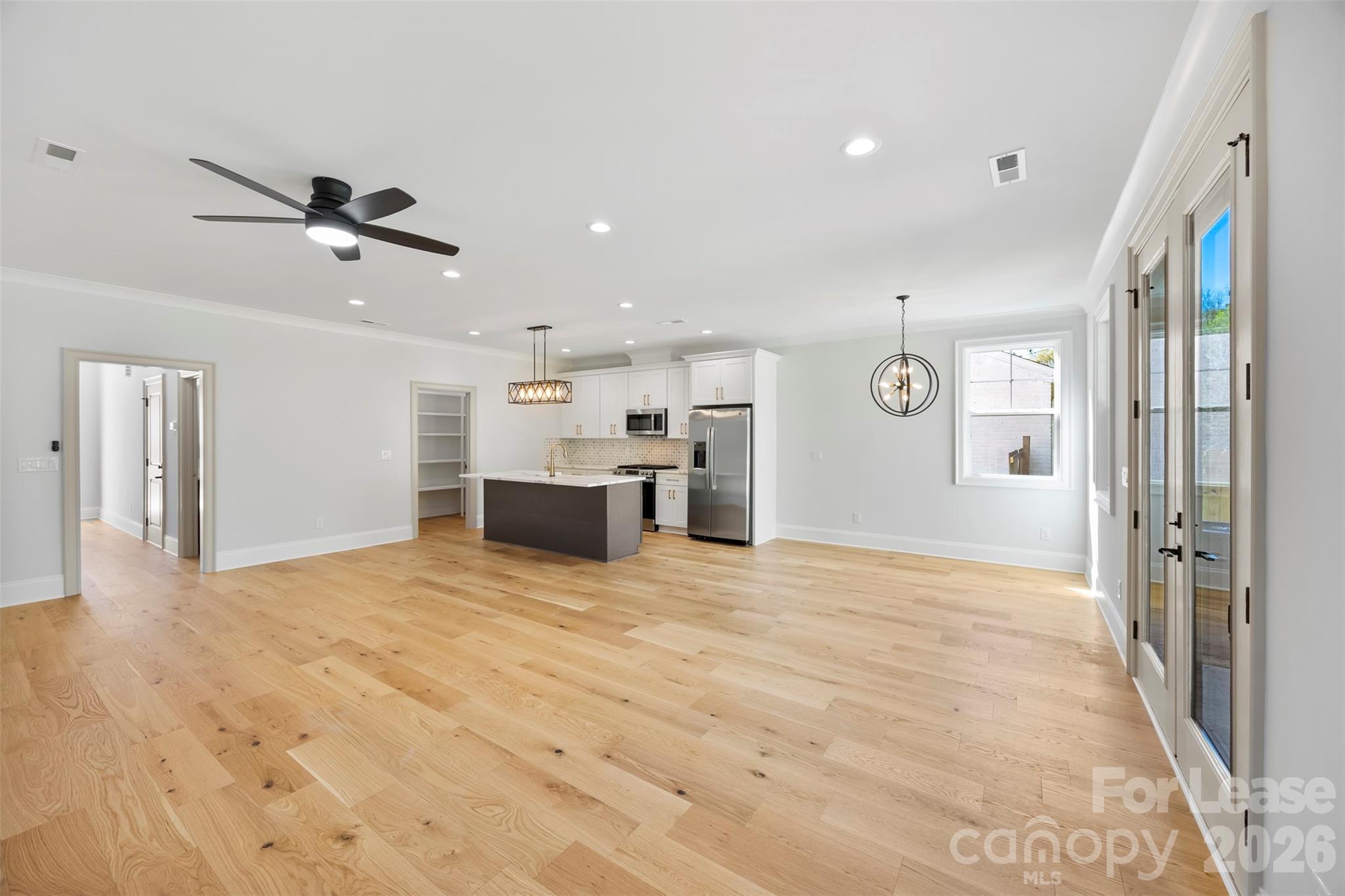 1329 Condon Street Property Photo 5