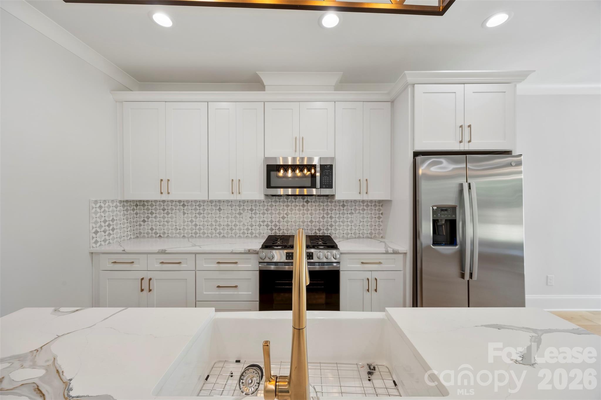 1329 Condon Street Property Photo 8