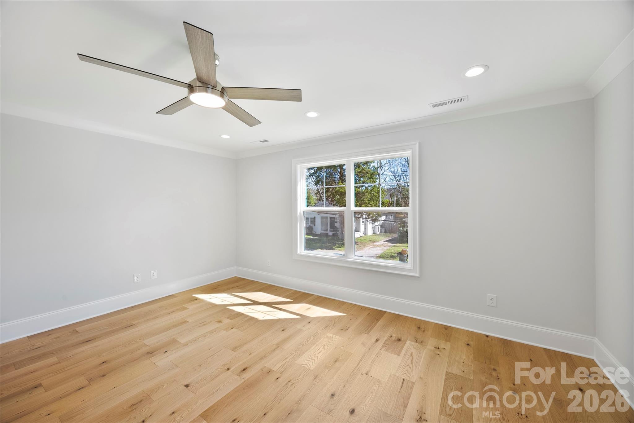 1329 Condon Street Property Photo 28