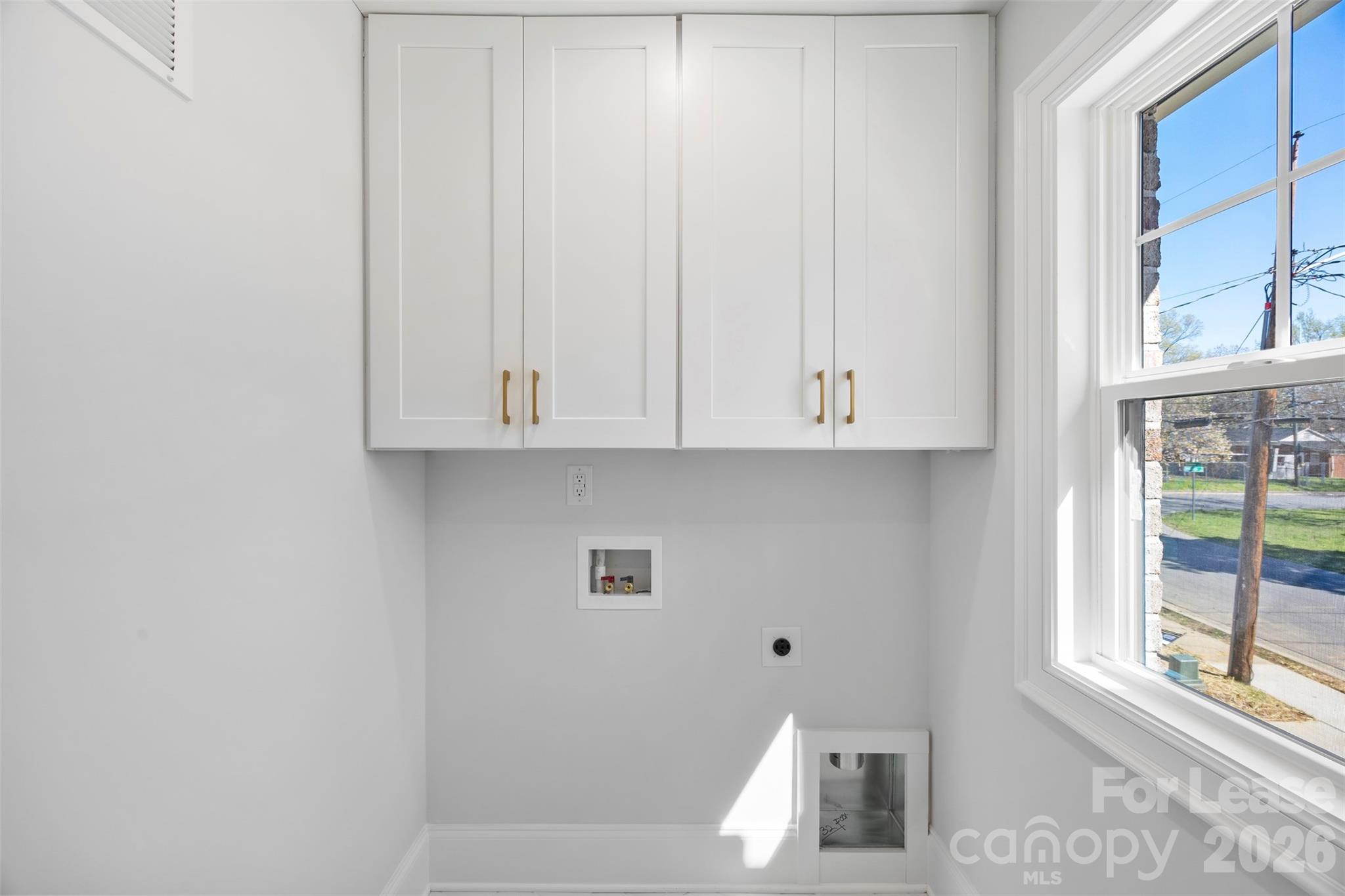 1329 Condon Street Property Photo 31
