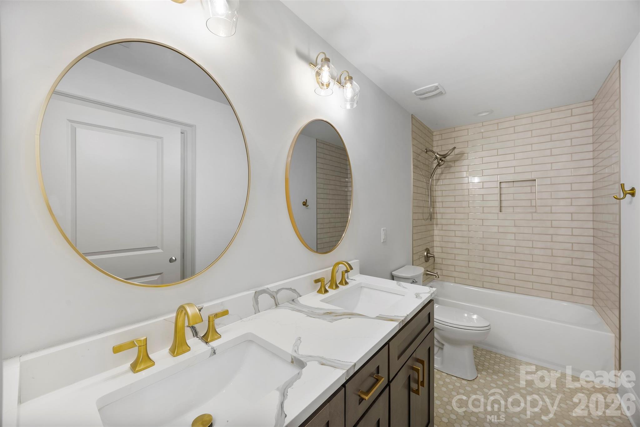 1331 Condon Street Property Photo 25