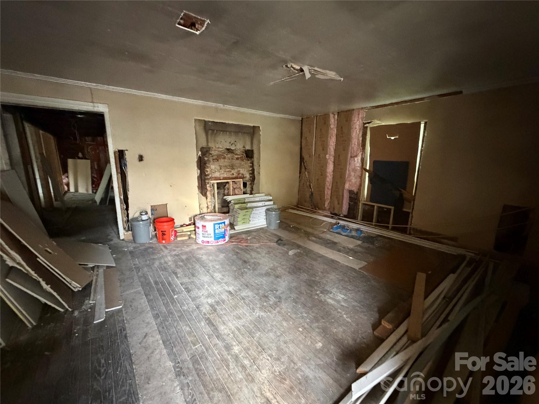 305 W Harrison Street Property Photo 7