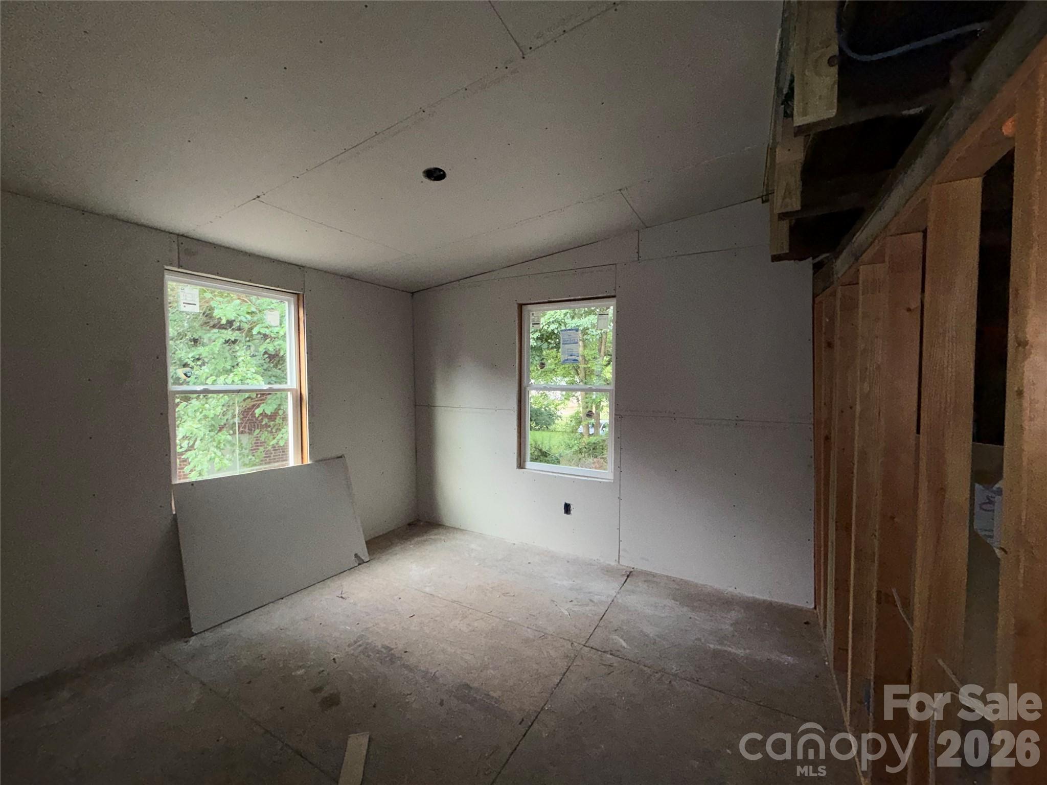 305 W Harrison Street Property Photo 17