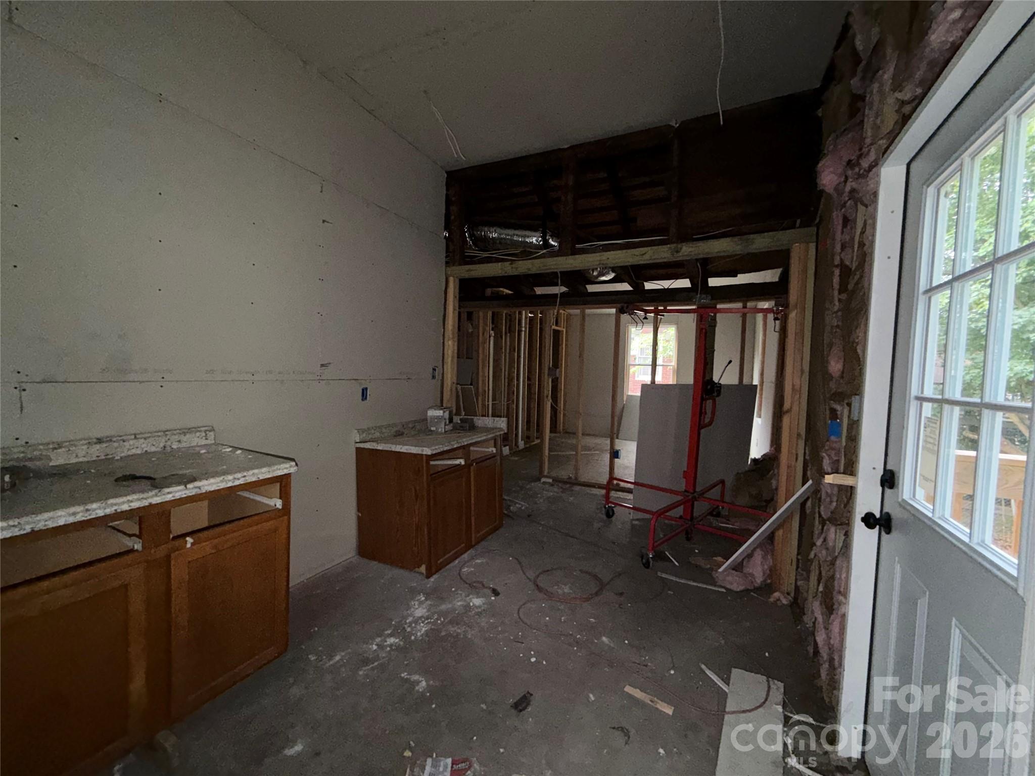 305 W Harrison Street Property Photo 25