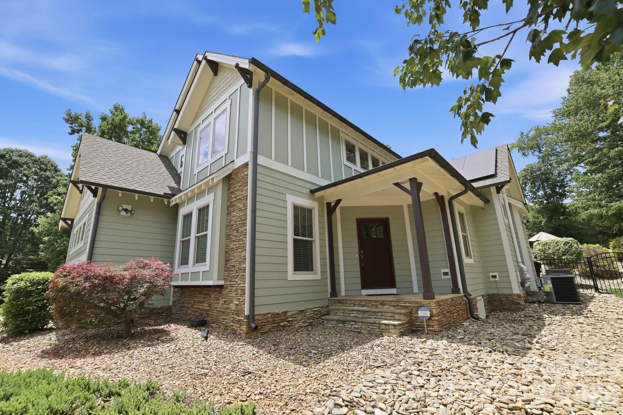 1104 Sawtooth Oak Lane Property Photo 5