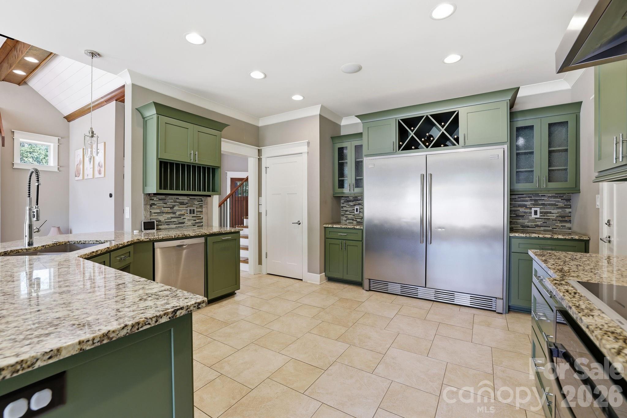 1104 Sawtooth Oak Lane Property Photo 16