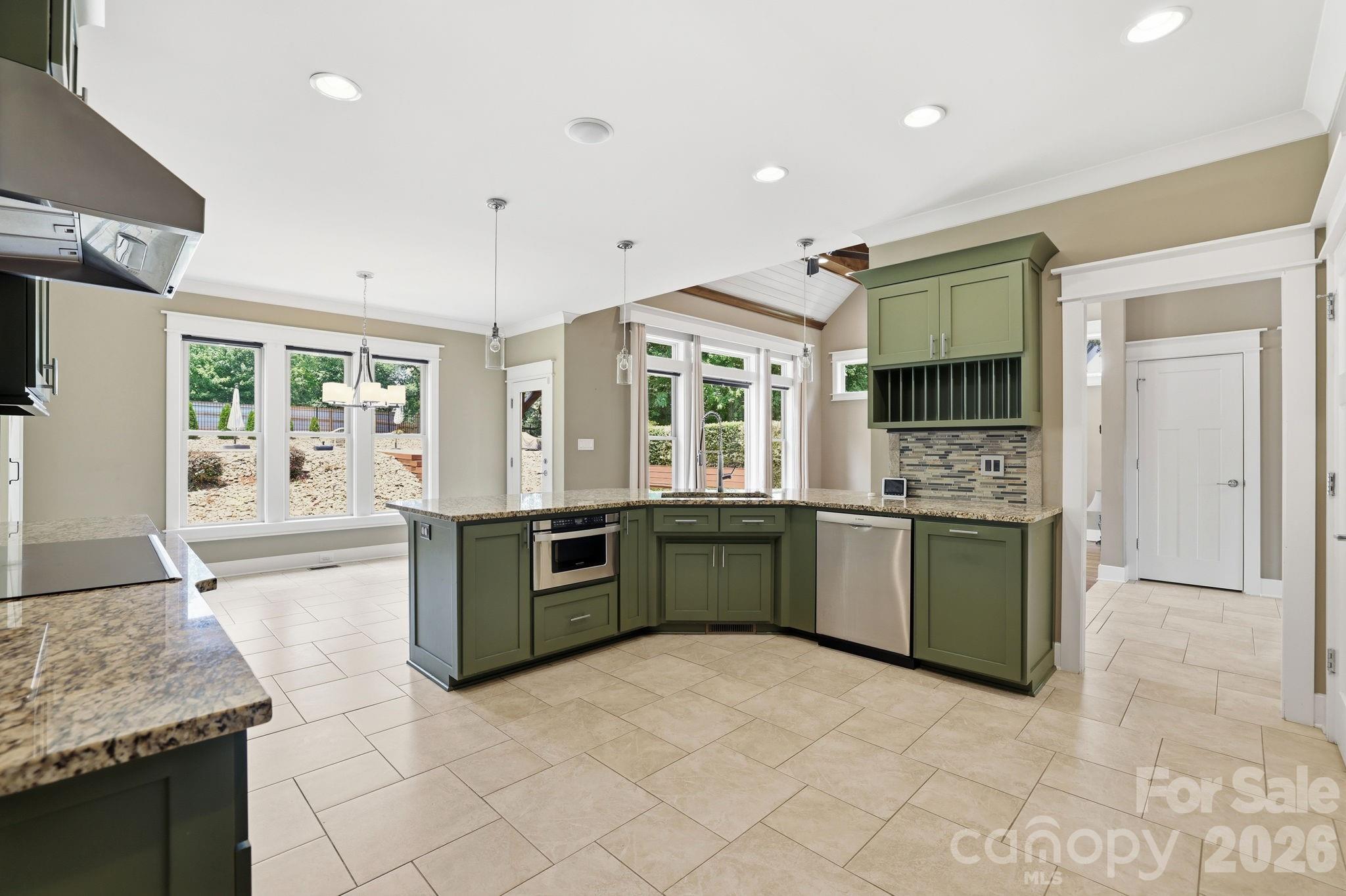 1104 Sawtooth Oak Lane Property Photo 18
