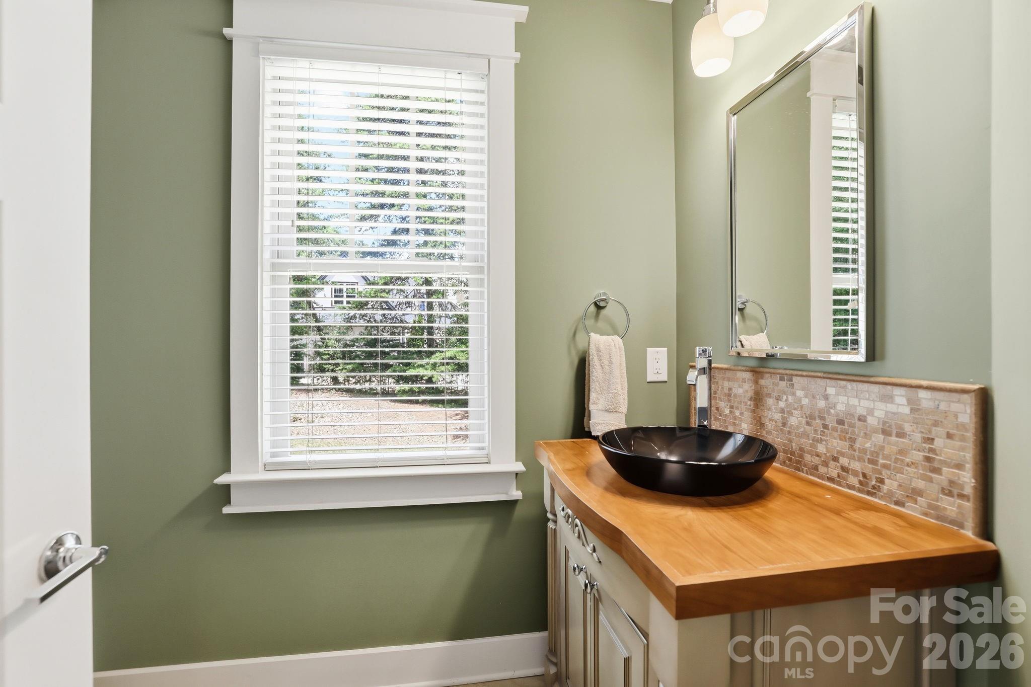 1104 Sawtooth Oak Lane Property Photo 20