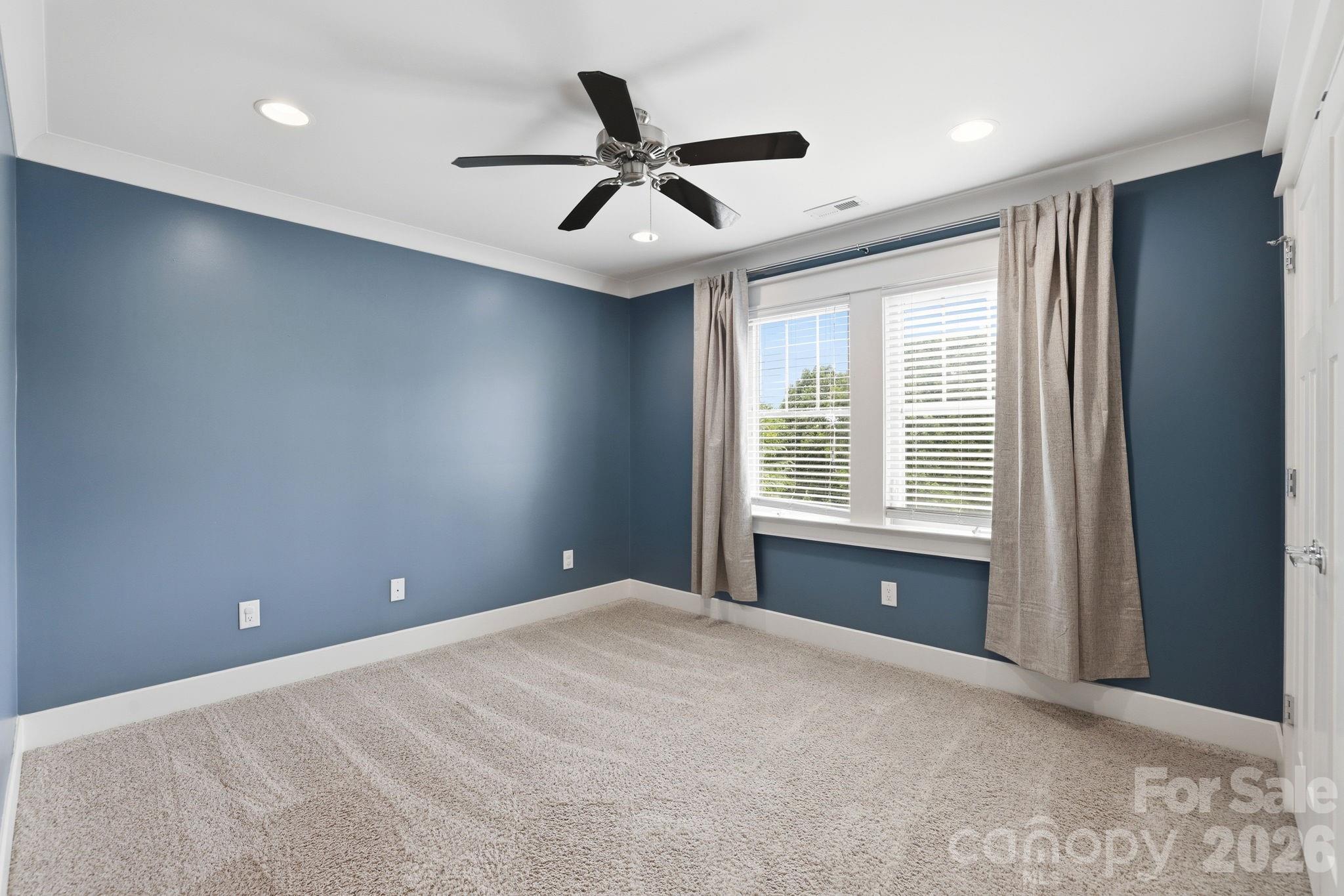 1104 Sawtooth Oak Lane Property Photo 28