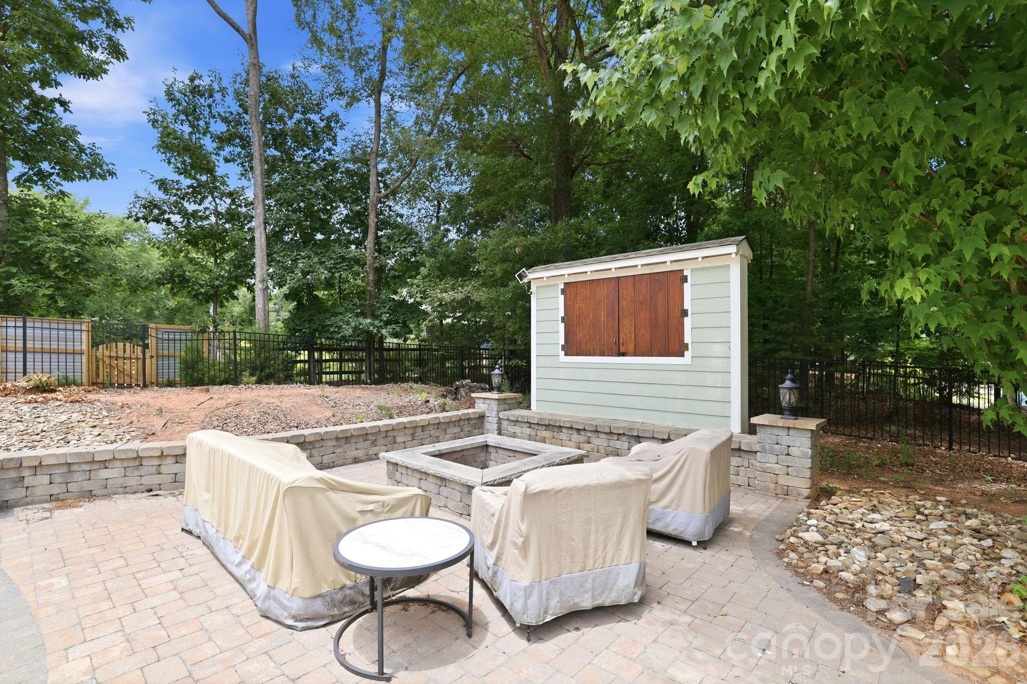 1104 Sawtooth Oak Lane Property Photo 37