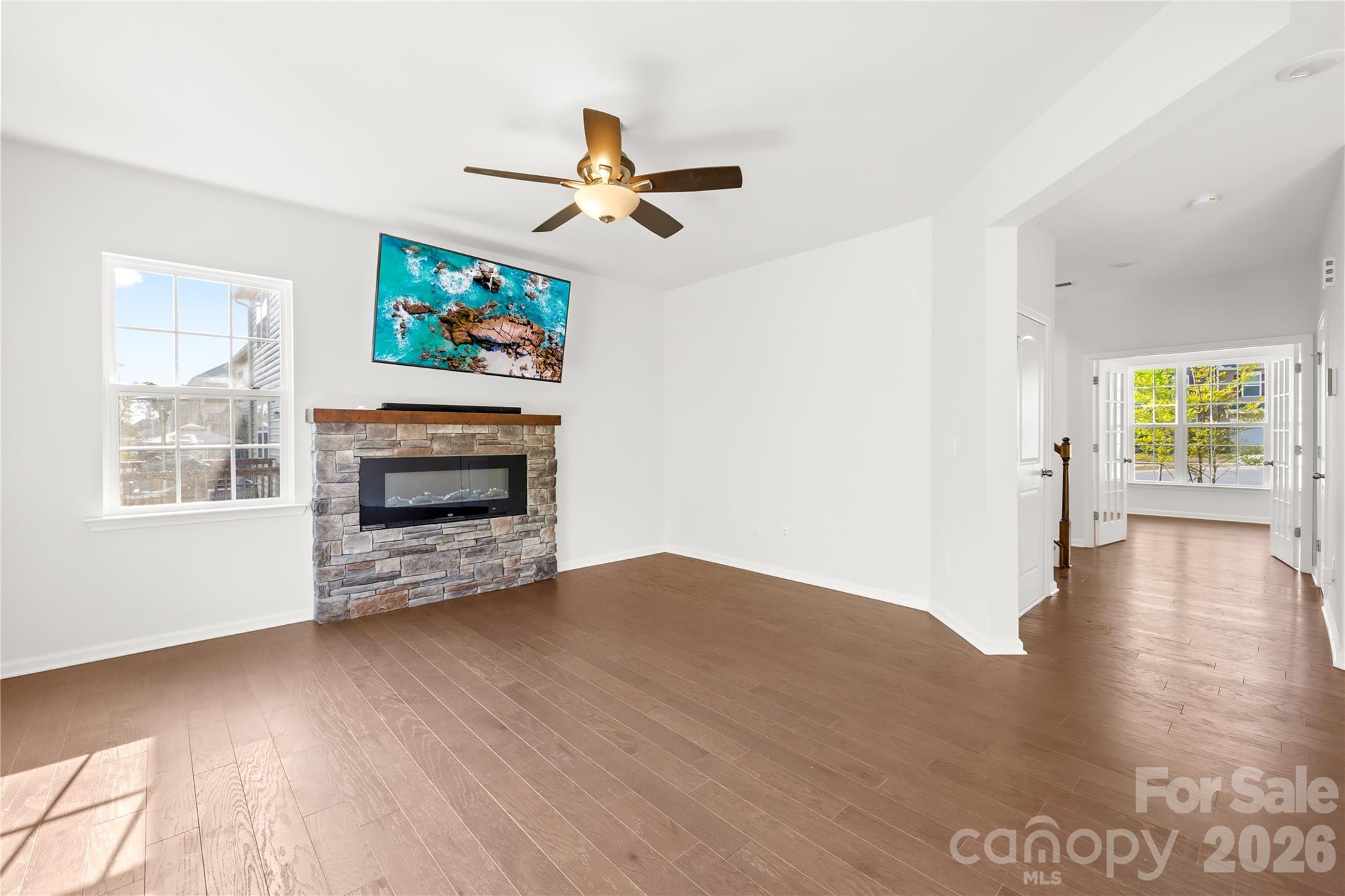 1072 Willow Bend Drive Property Photo 6