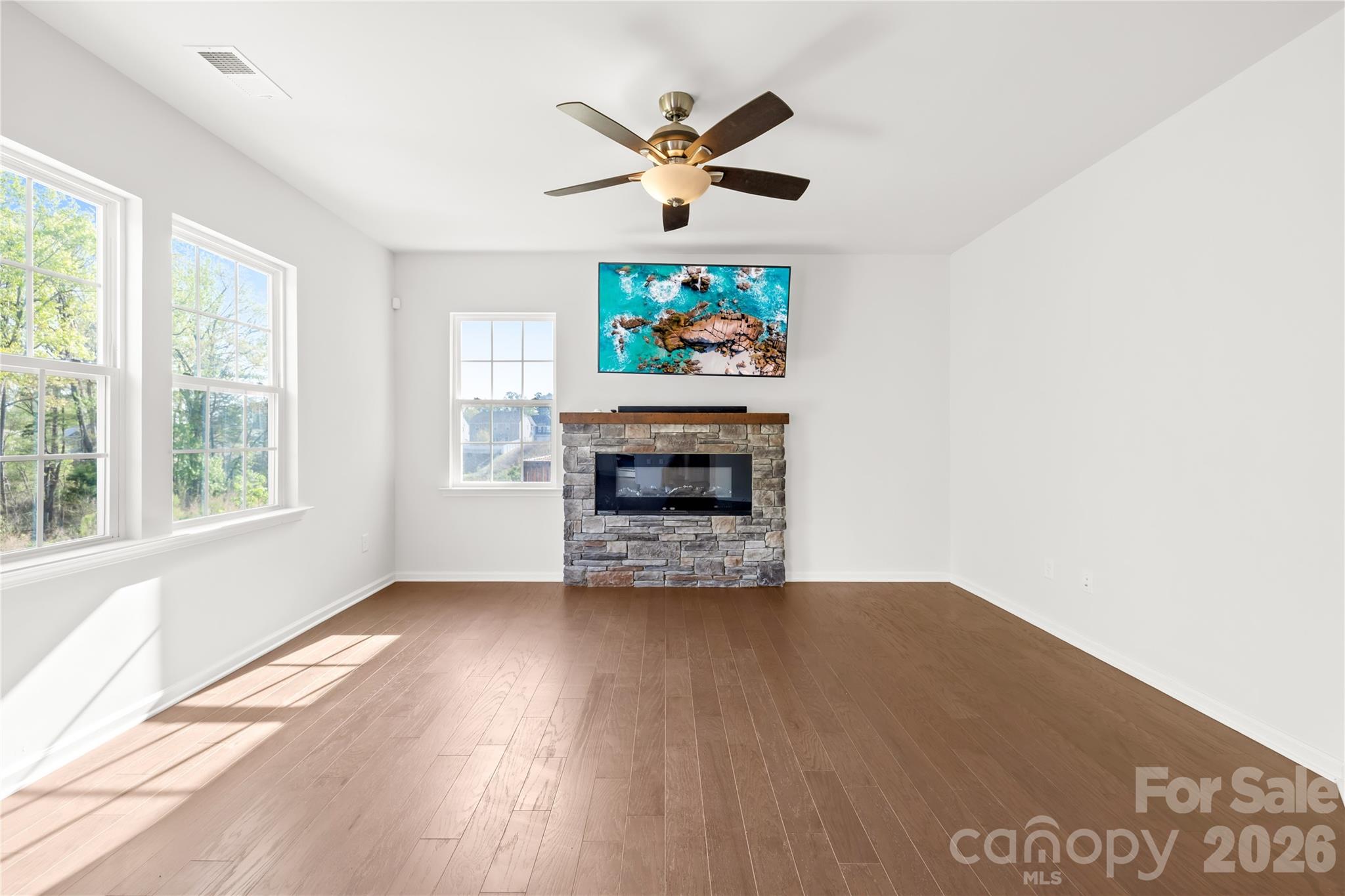 1072 Willow Bend Drive Property Photo 7