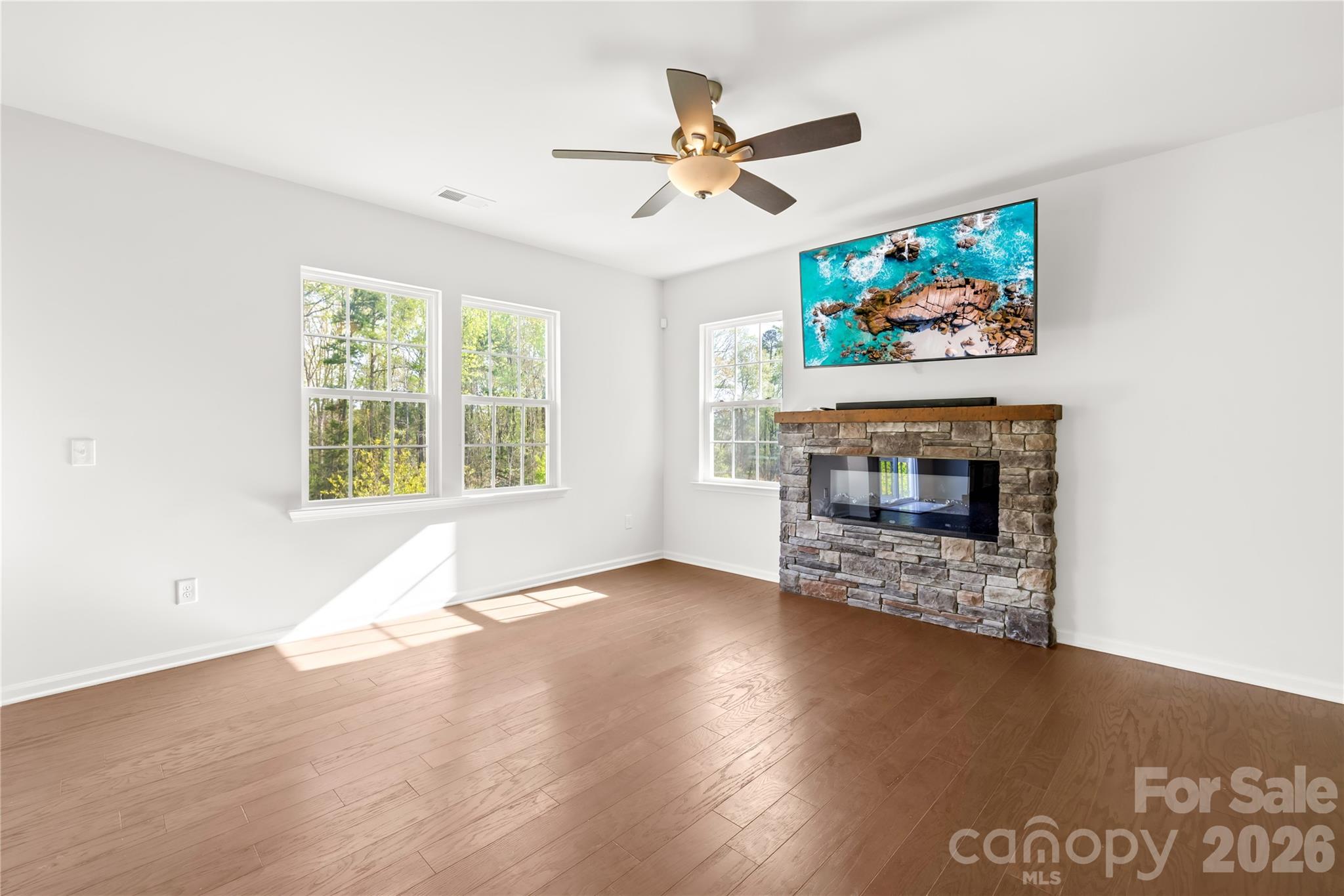 1072 Willow Bend Drive Property Photo 8