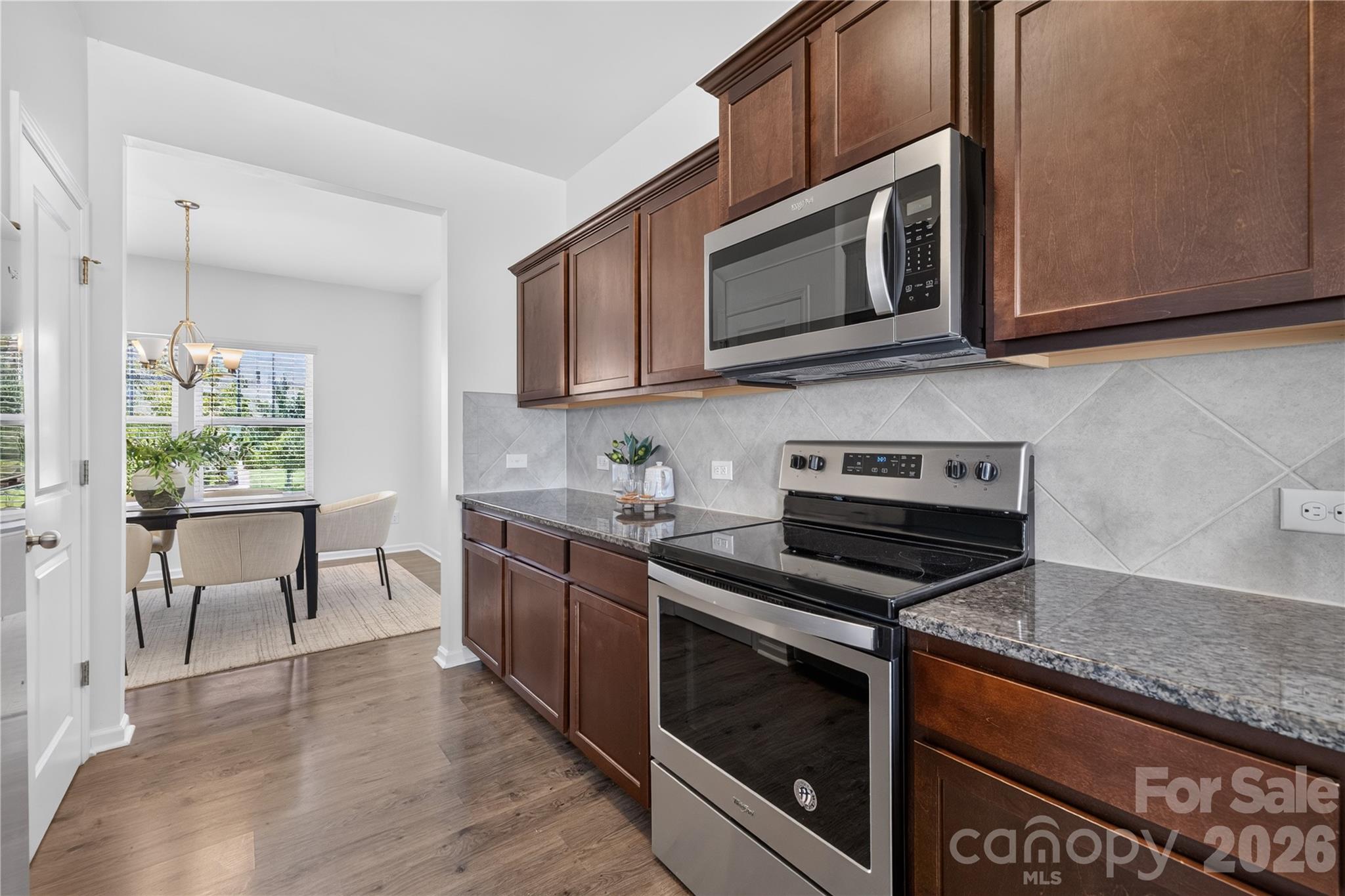 122 Canada Drive 44 Property Photo 6