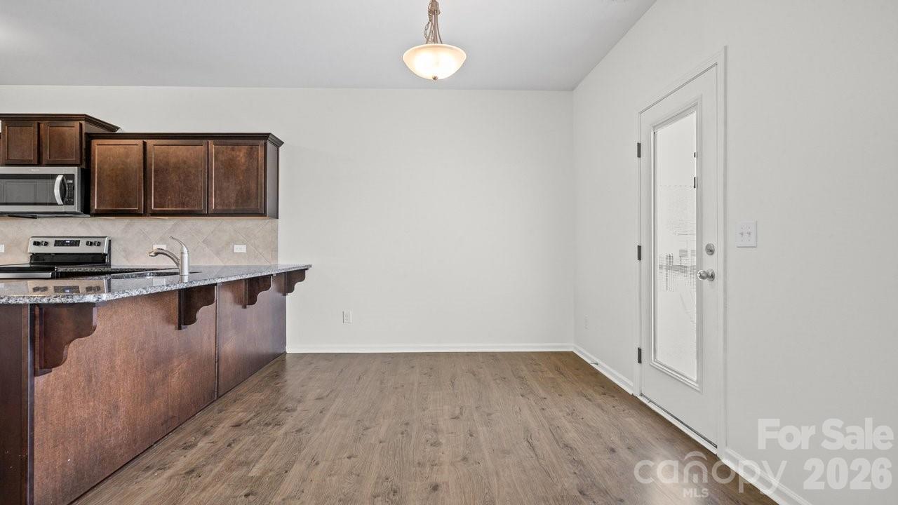122 Canada Drive 44 Property Photo 9