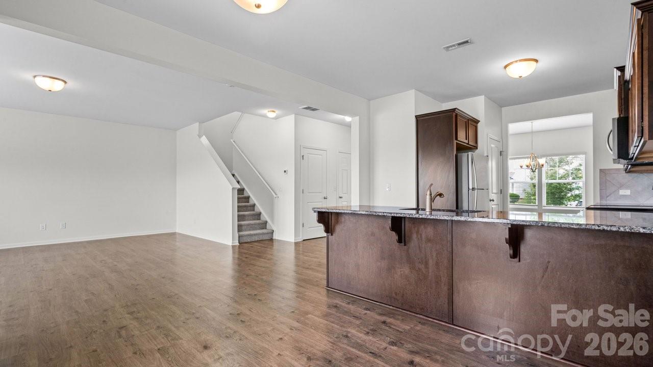 122 Canada Drive 44 Property Photo 10