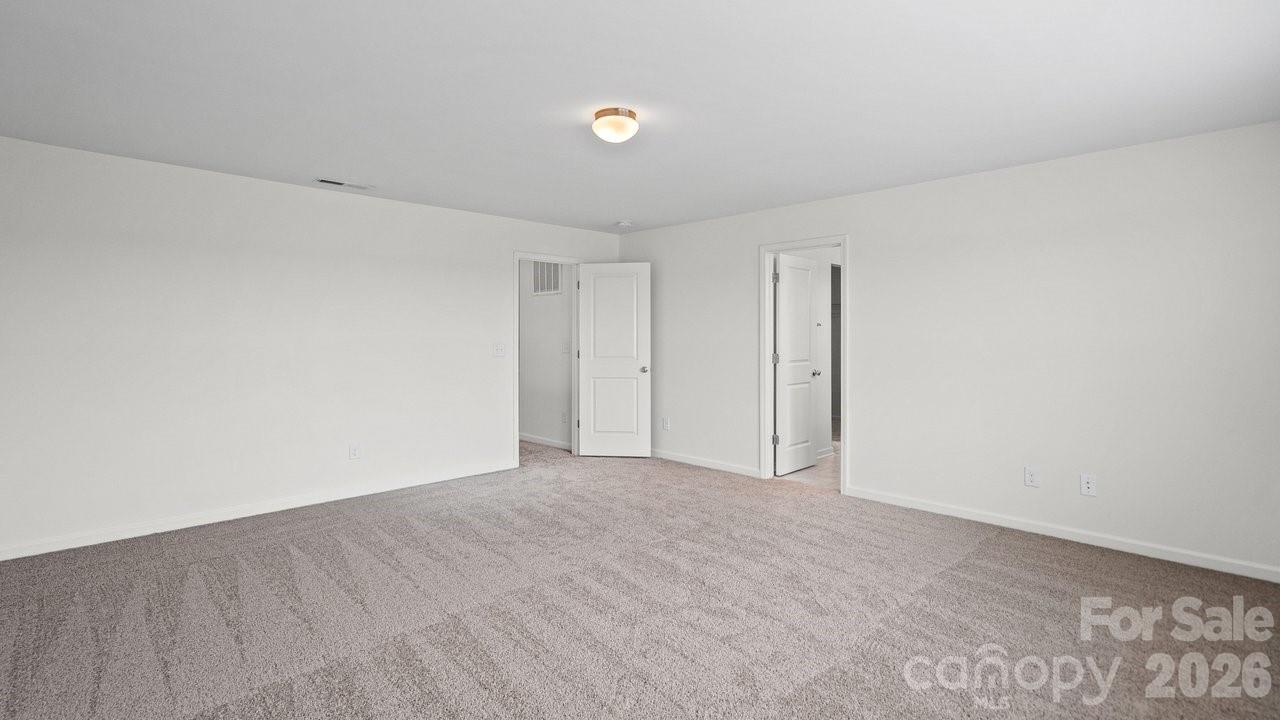 122 Canada Drive 44 Property Photo 15