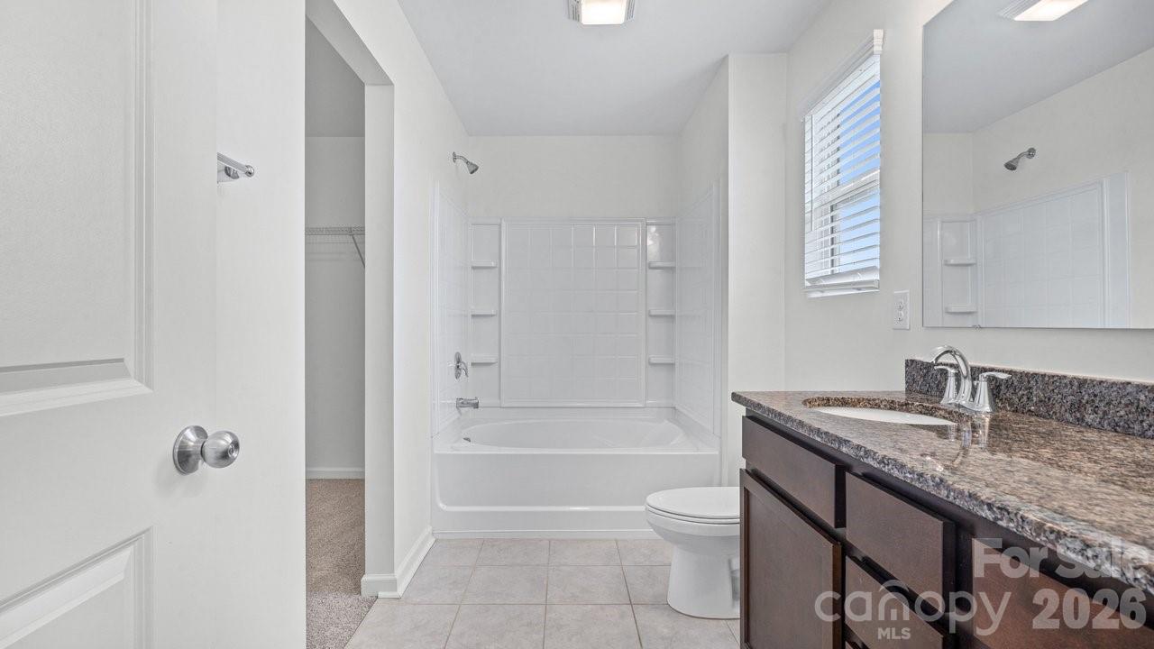 122 Canada Drive 44 Property Photo 16