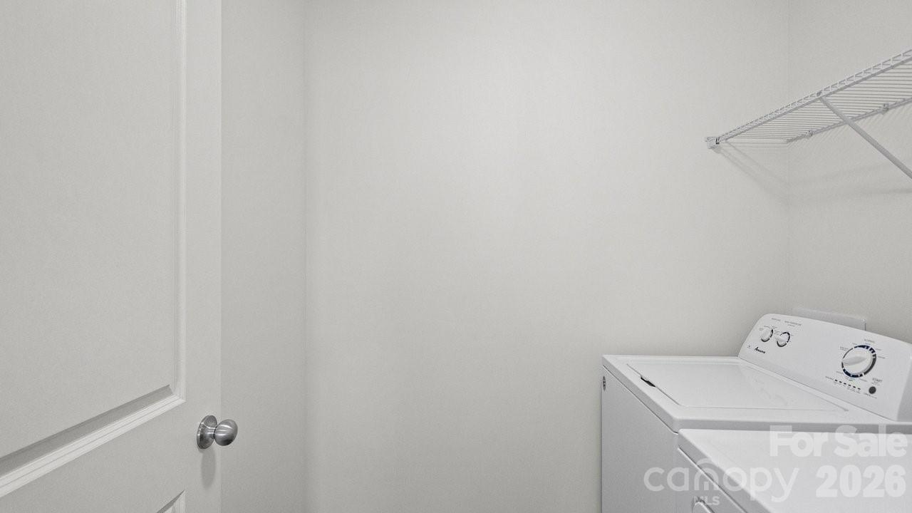 122 Canada Drive 44 Property Photo 18