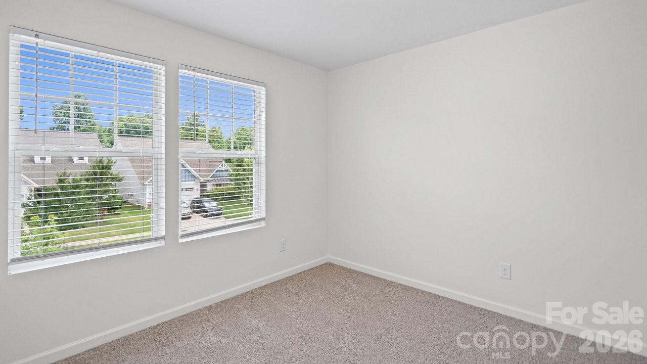 122 Canada Drive 44 Property Photo 21