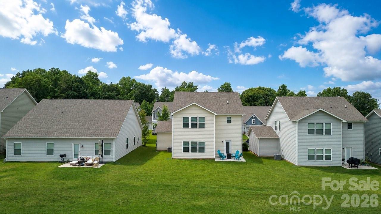 122 Canada Drive 44 Property Photo 22