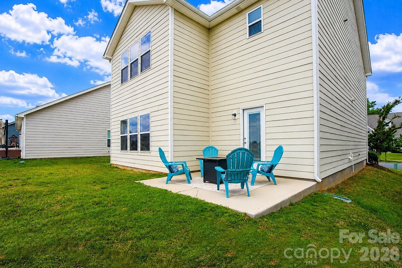 122 Canada Drive 44 Property Photo 23