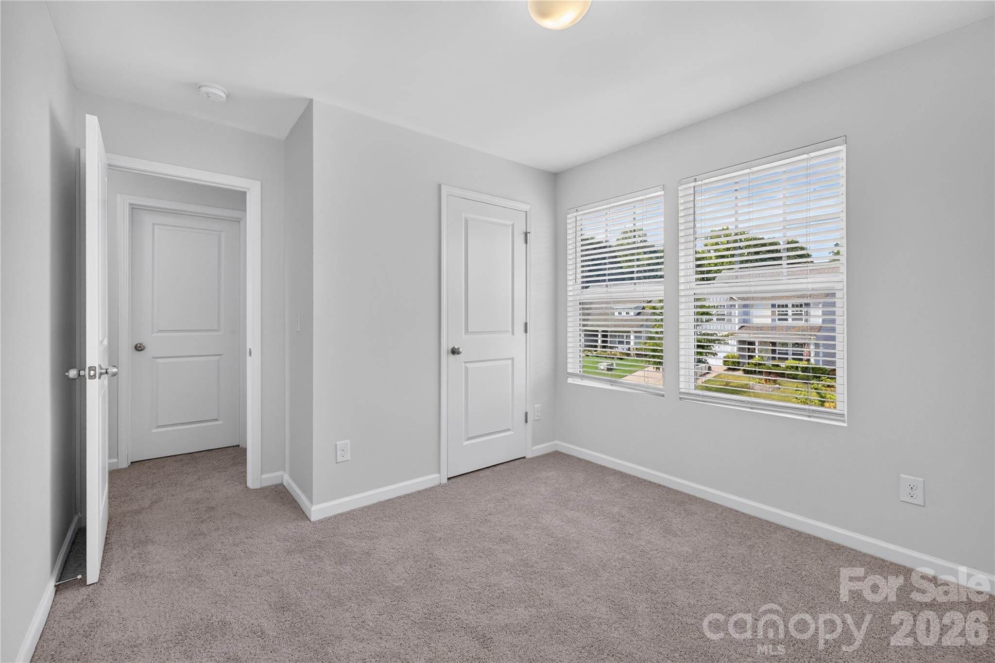 122 Canada Drive 44 Property Photo 29