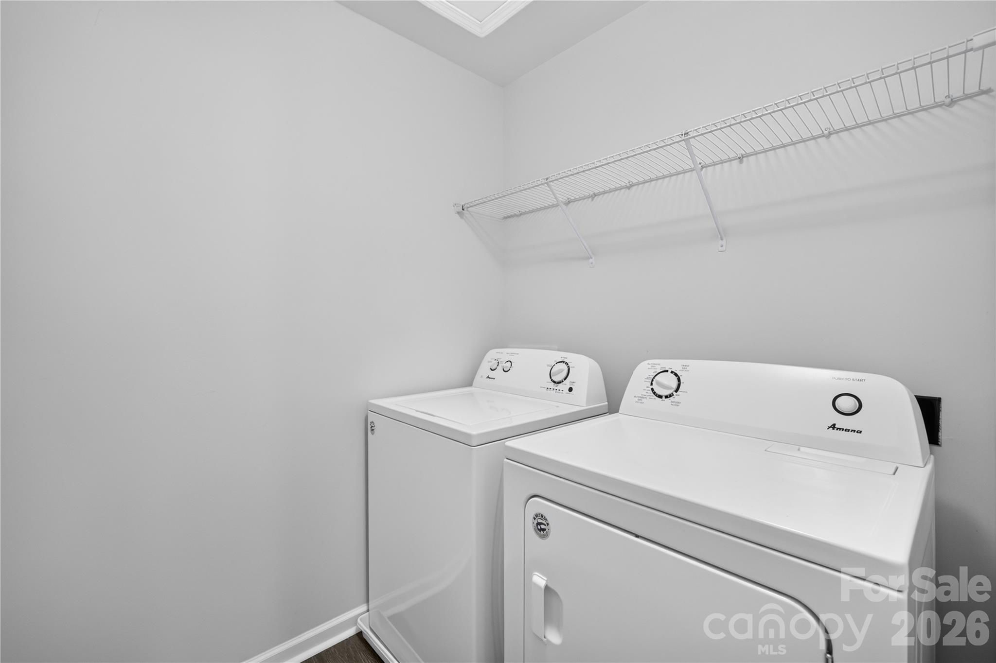 122 Canada Drive 44 Property Photo 32