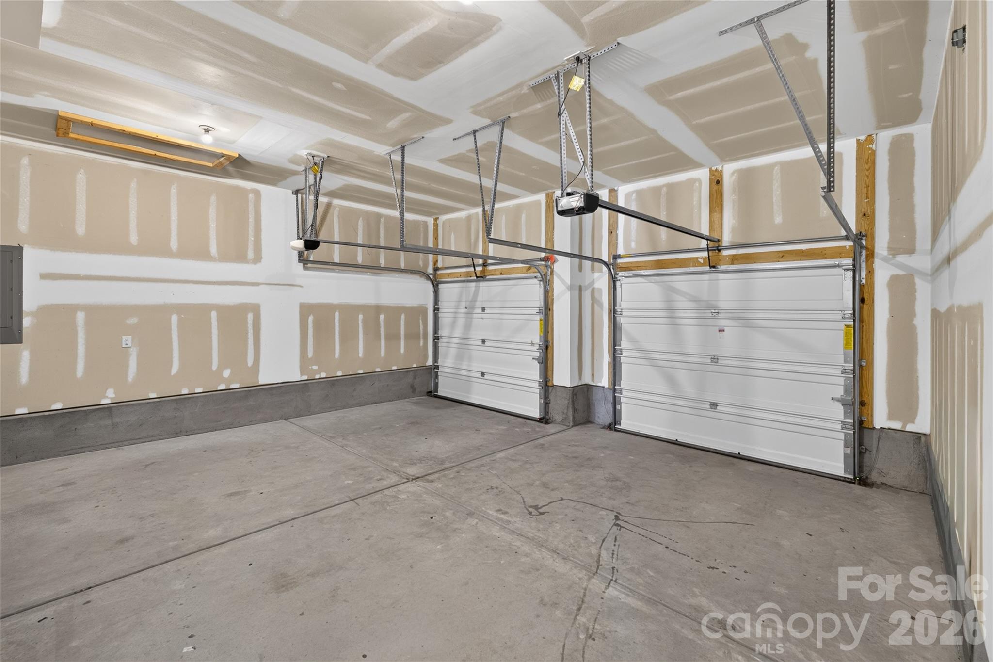 122 Canada Drive 44 Property Photo 33