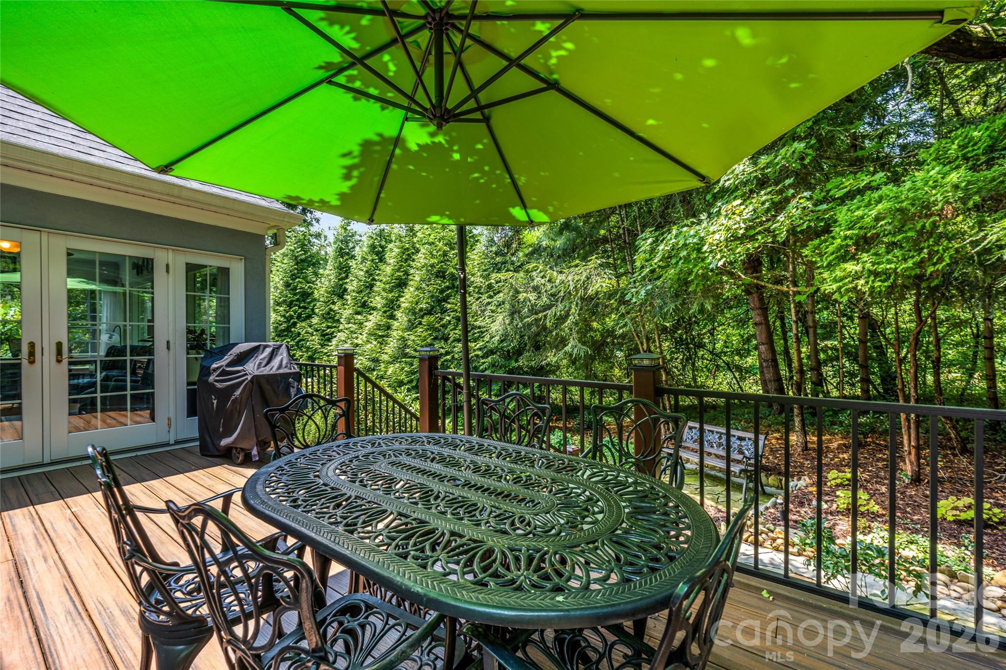 11 Tiverton Lane Property Photo 29