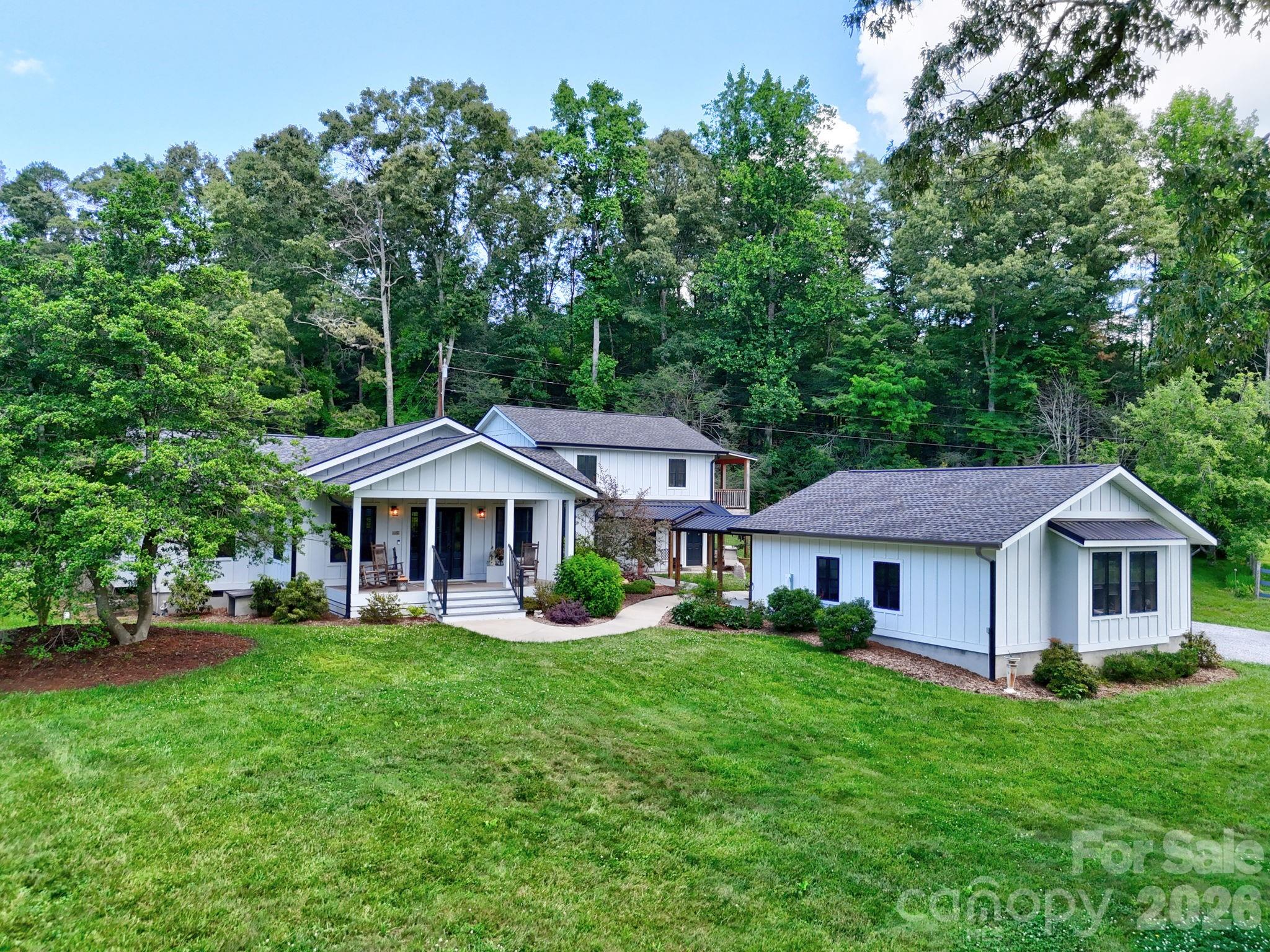 23 Lindsey Loop Road Property Photo 1