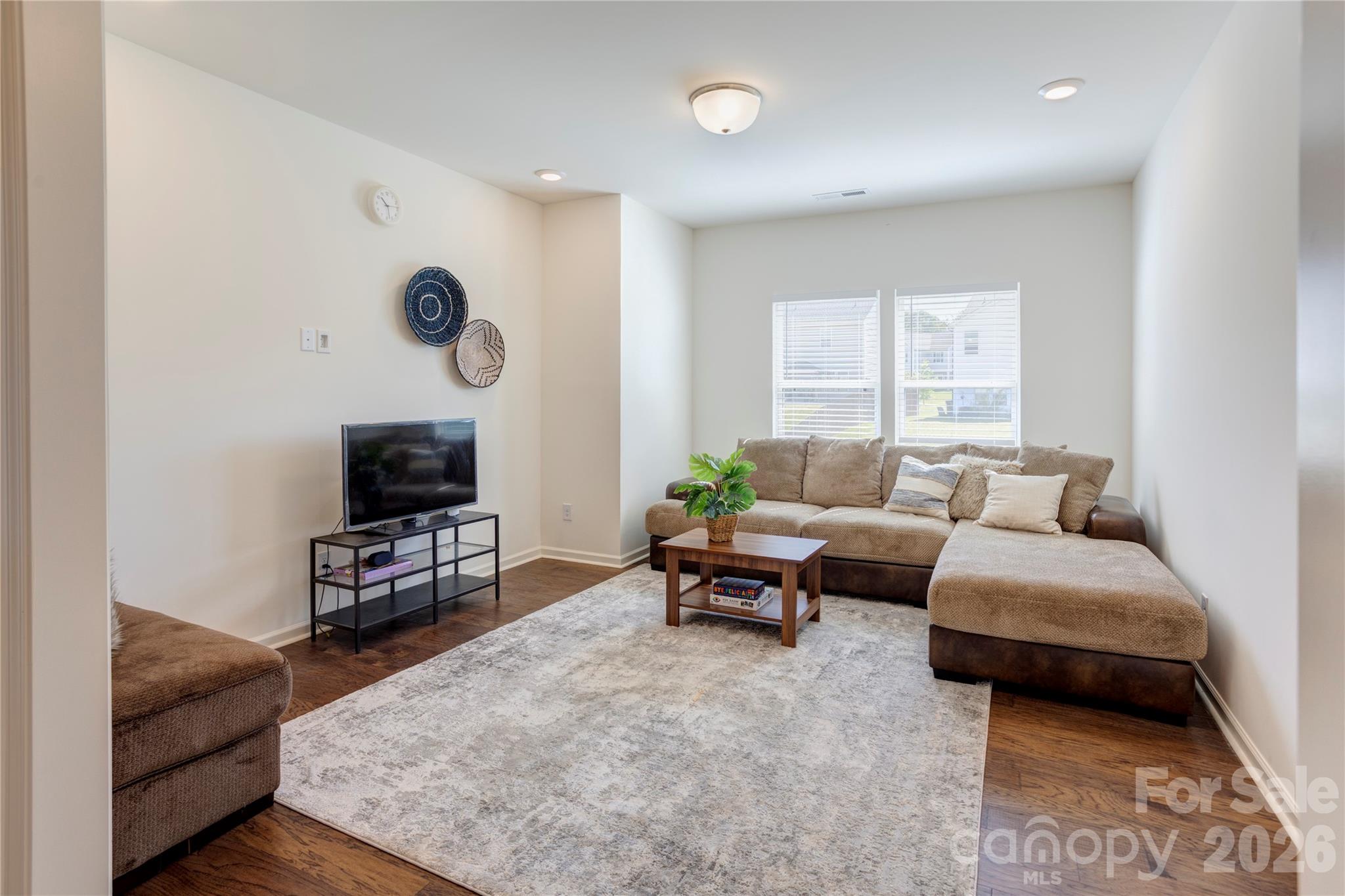 6319 Clarisse Drive Property Photo 17