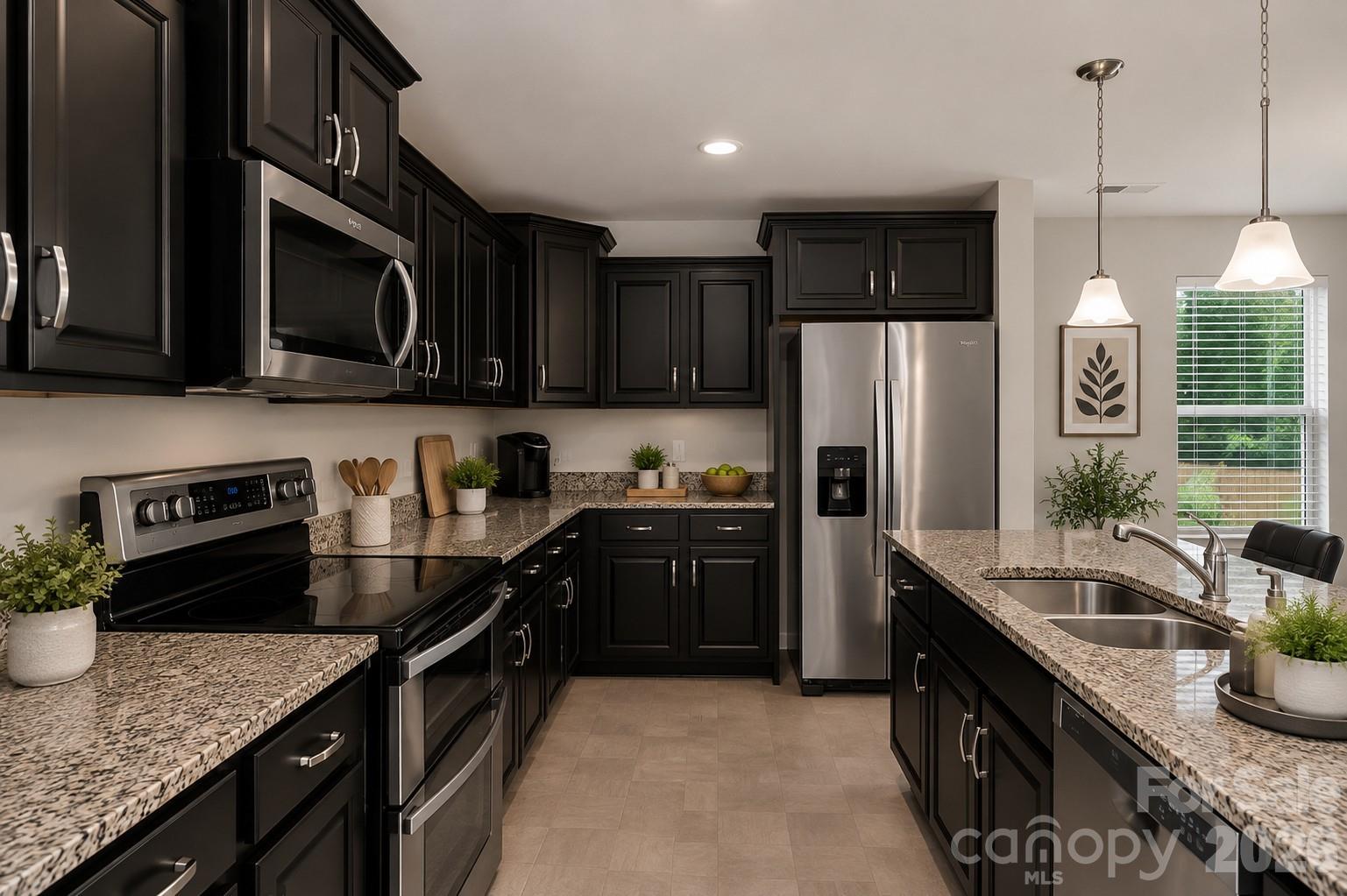 427 Amberly Circle 39 Property Photo 4