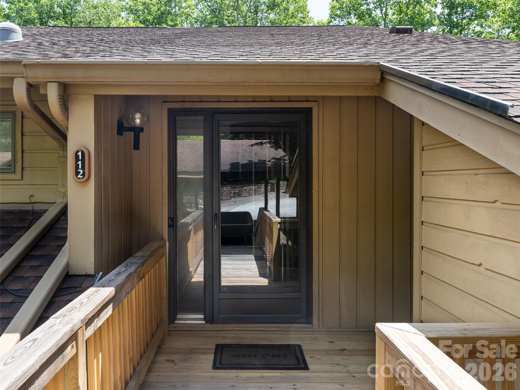 112 Live Oak Lane Property Photo 4
