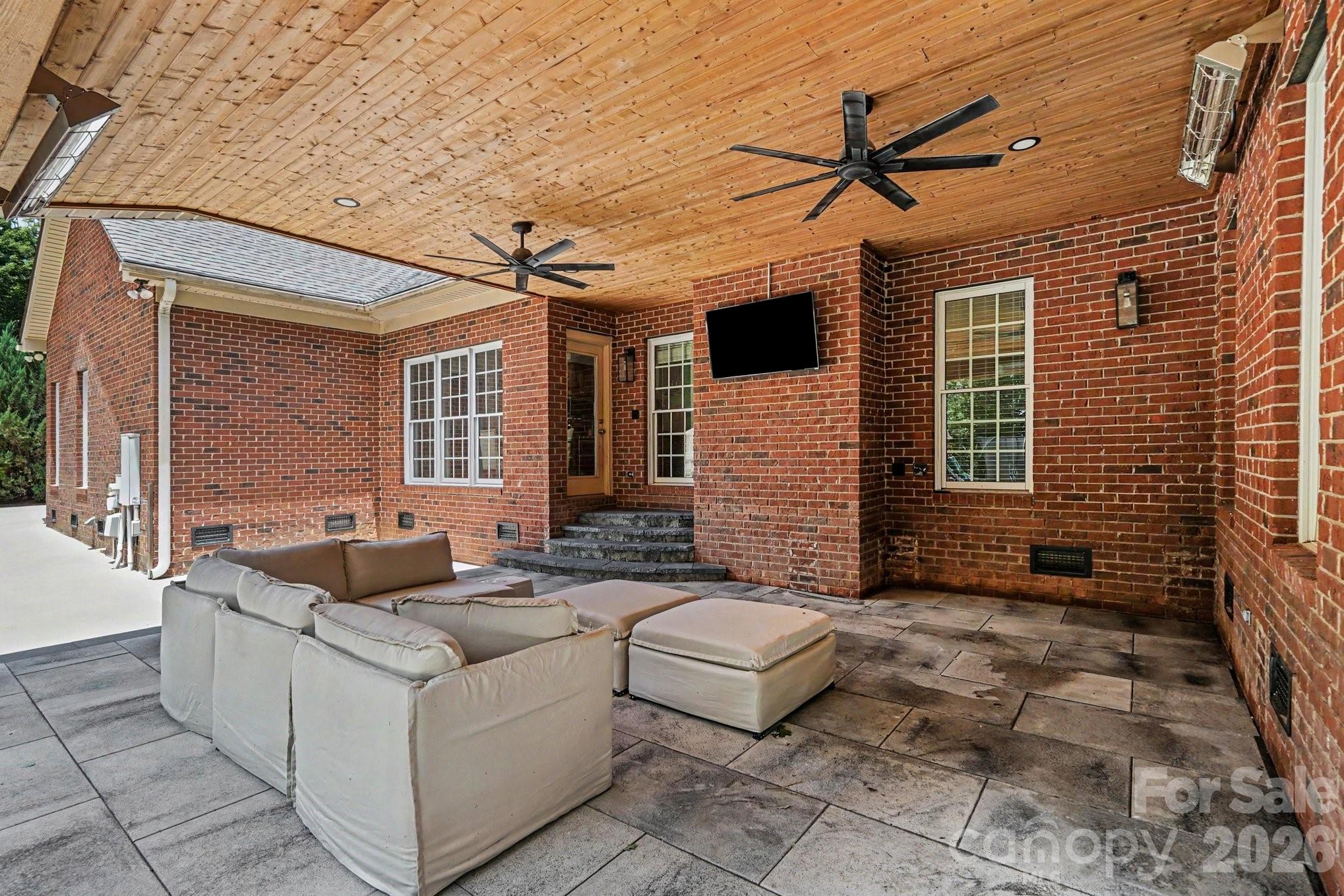 3204 E Lawyers Road Property Photo 34