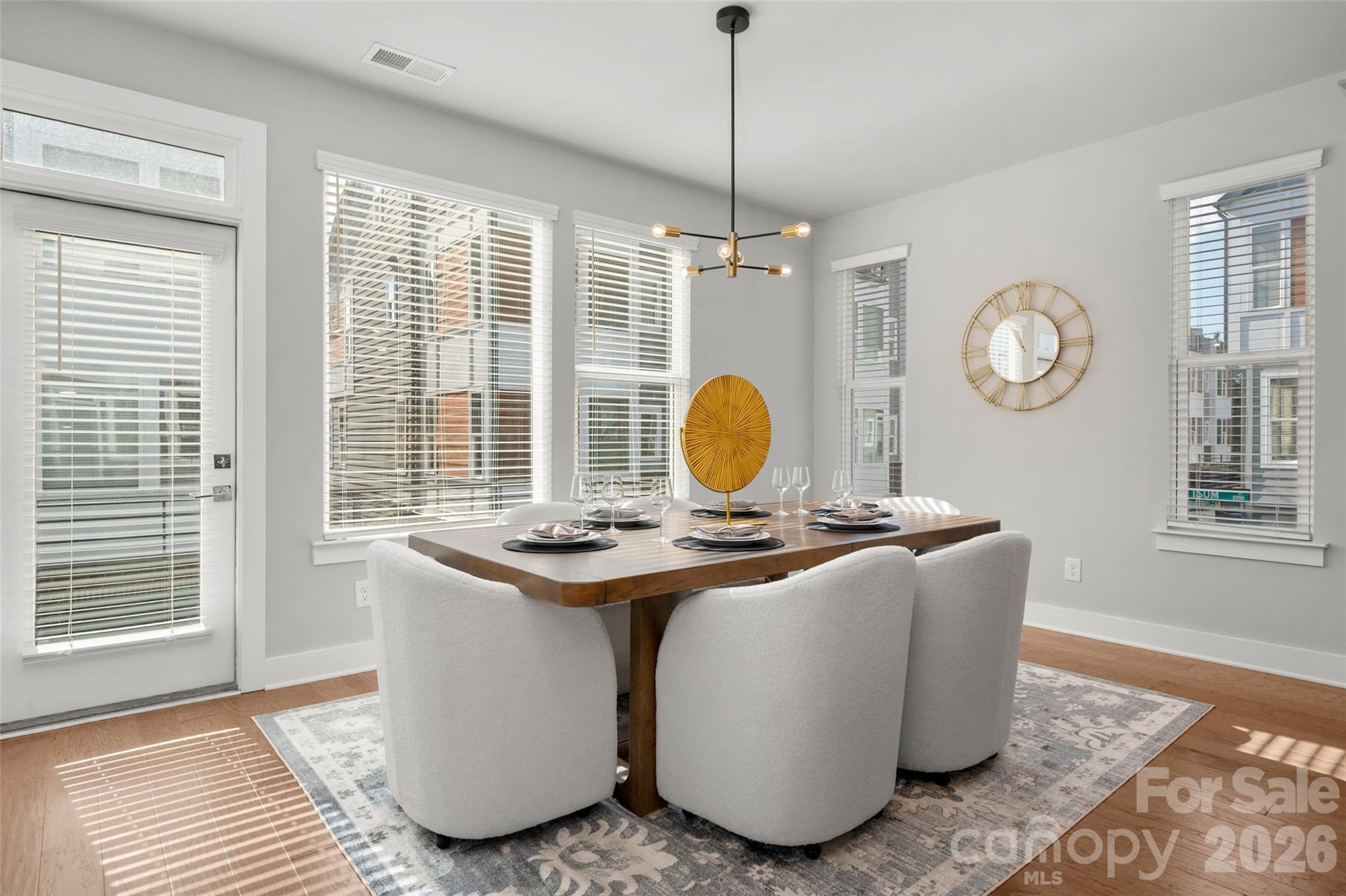 2104 Bryant Park Drive Property Photo 8