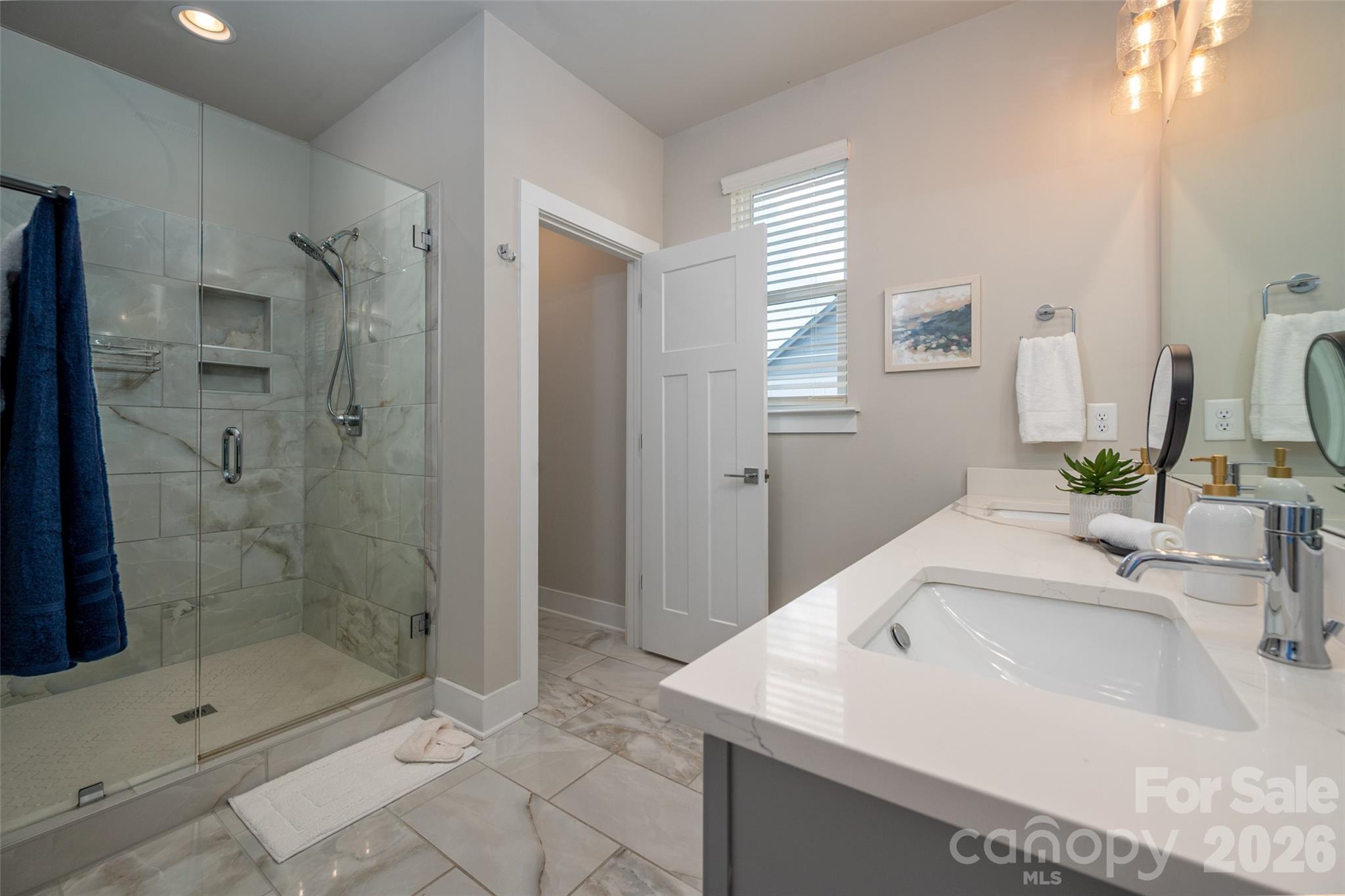 2104 Bryant Park Drive Property Photo 24