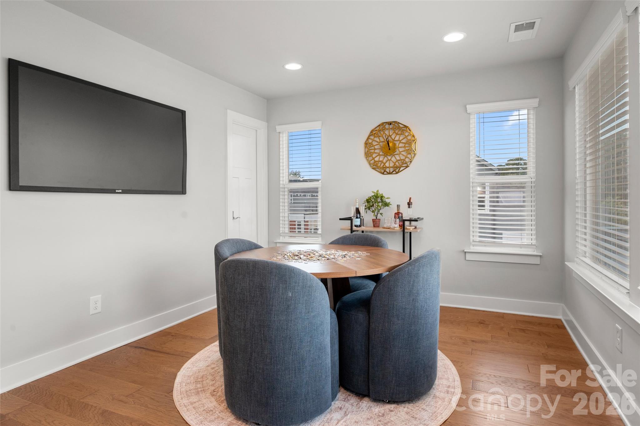 2104 Bryant Park Drive Property Photo 27