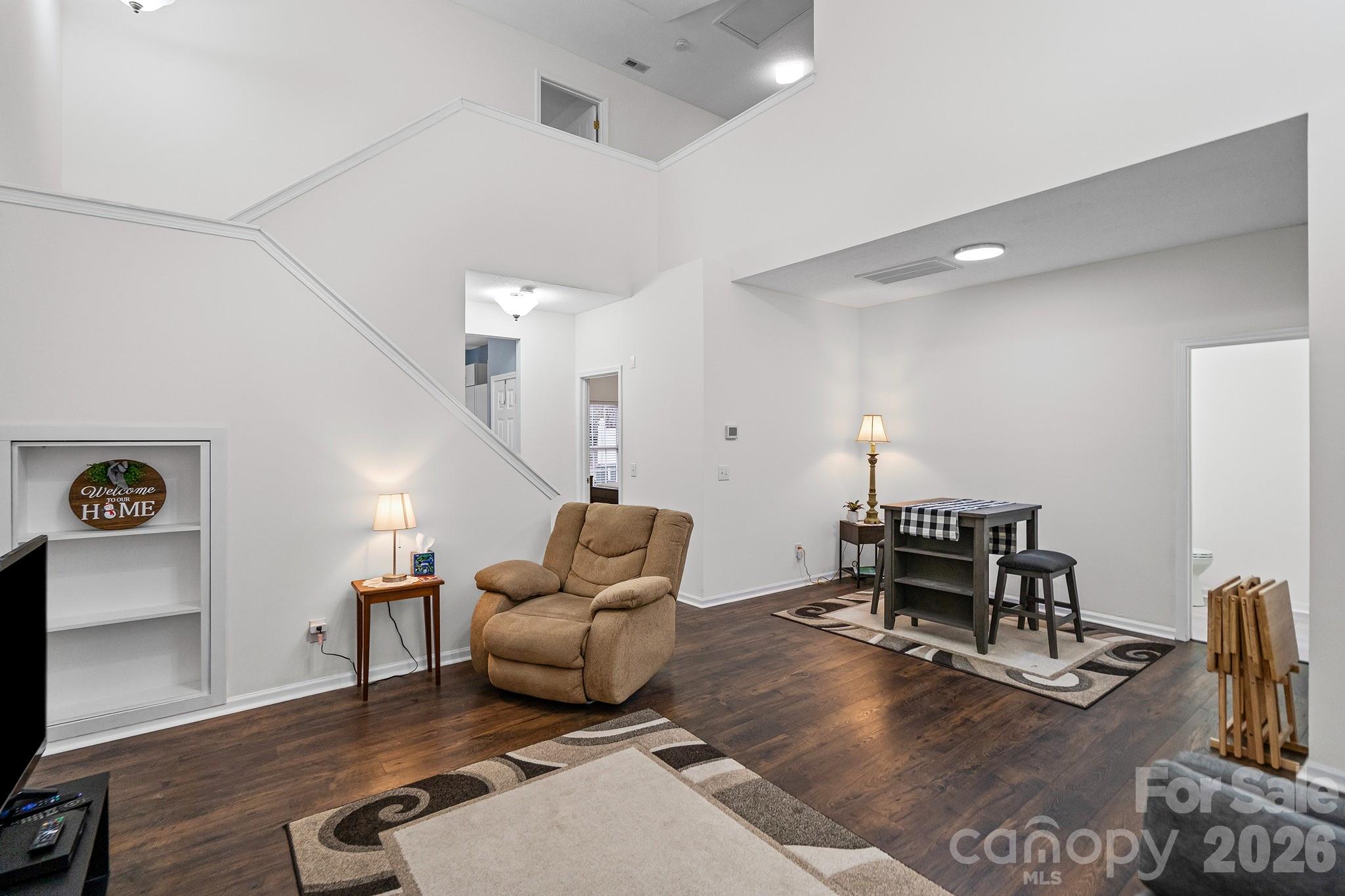 2737 Mill Valley Court Property Photo 4