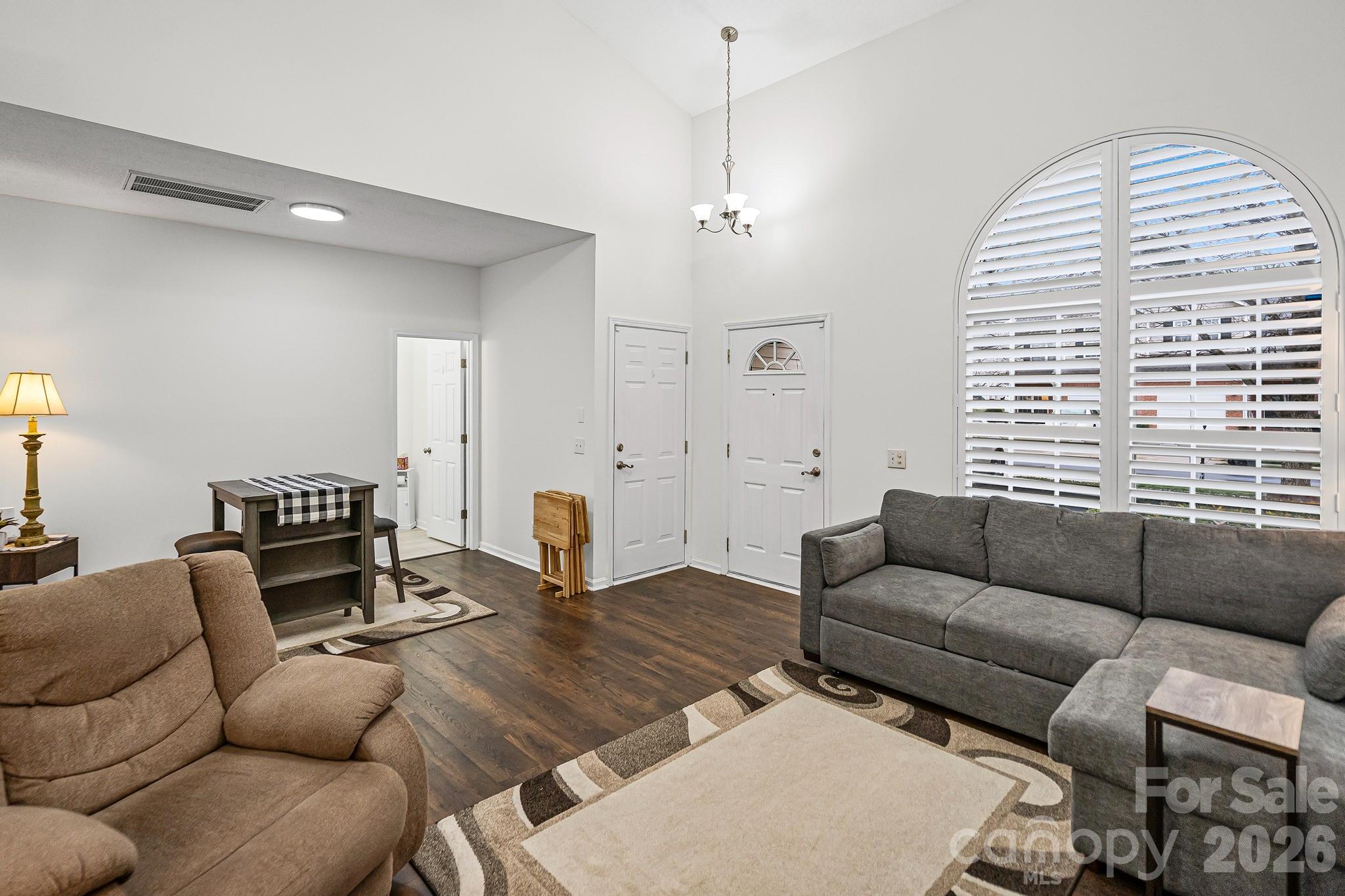 2737 Mill Valley Court Property Photo 5