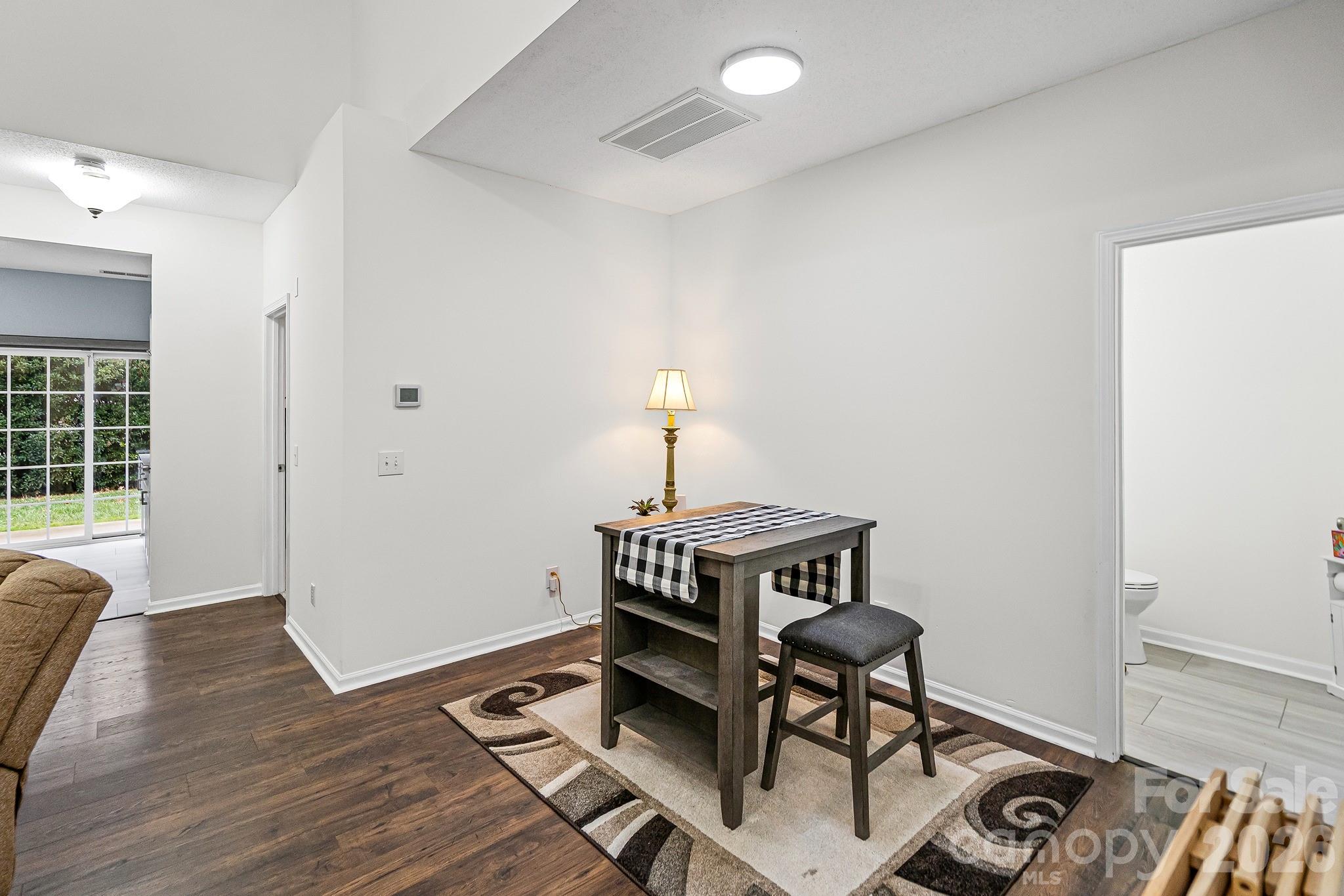 2737 Mill Valley Court Property Photo 8