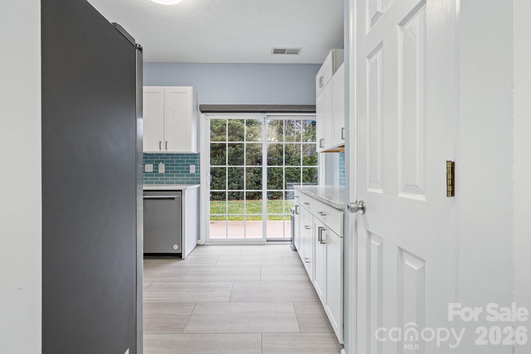 2737 Mill Valley Court Property Photo 12