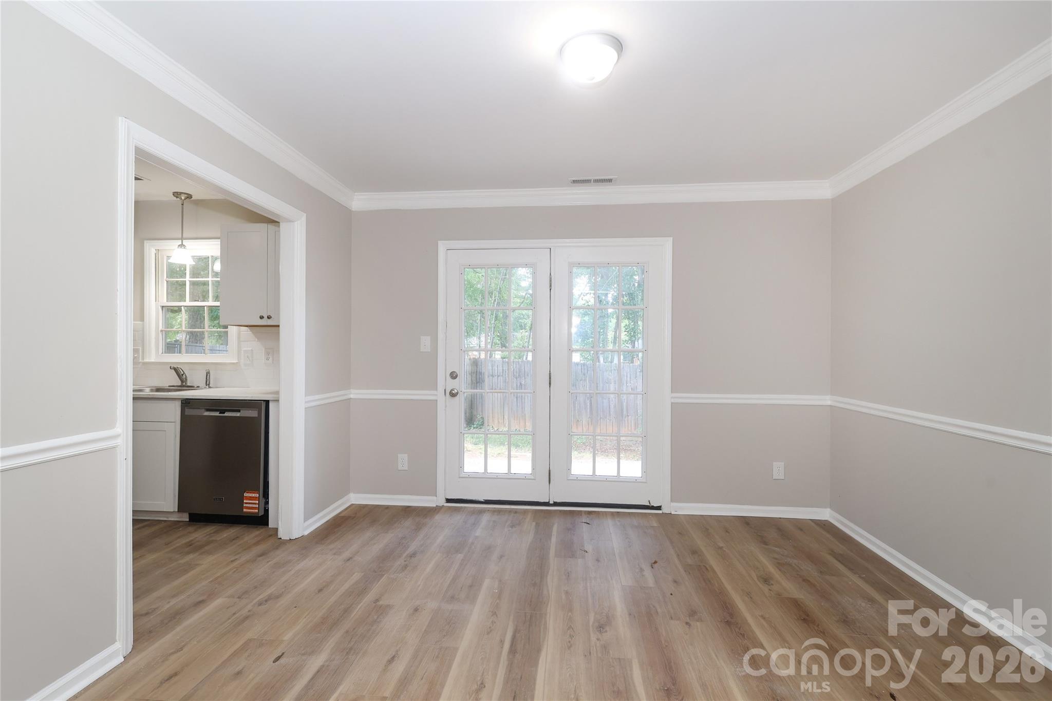 1214 E Franklin Boulevard A Property Photo 7