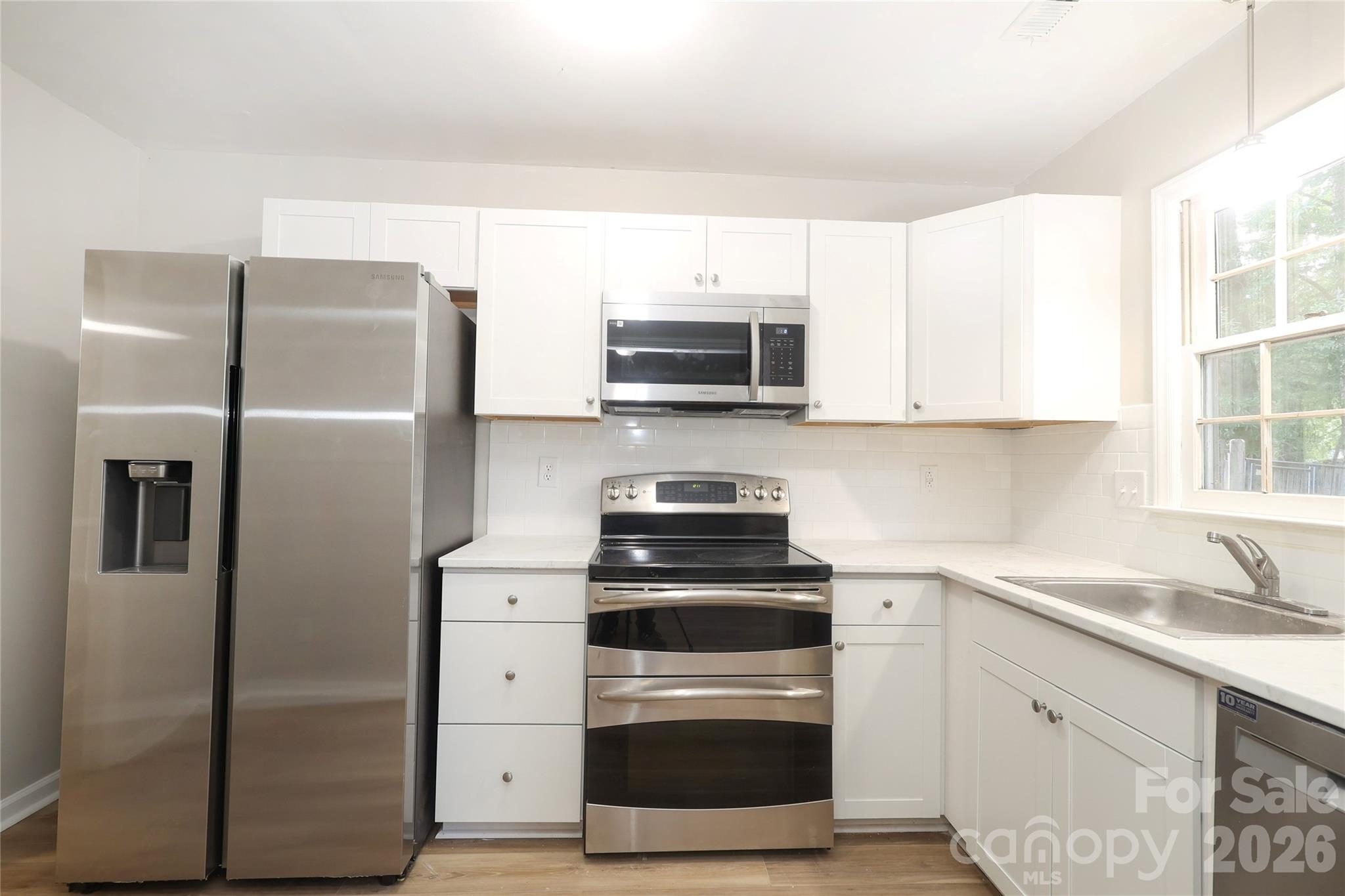 1214 E Franklin Boulevard A Property Photo 10